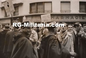 Original WW2 French Press Photo - French student protest against …