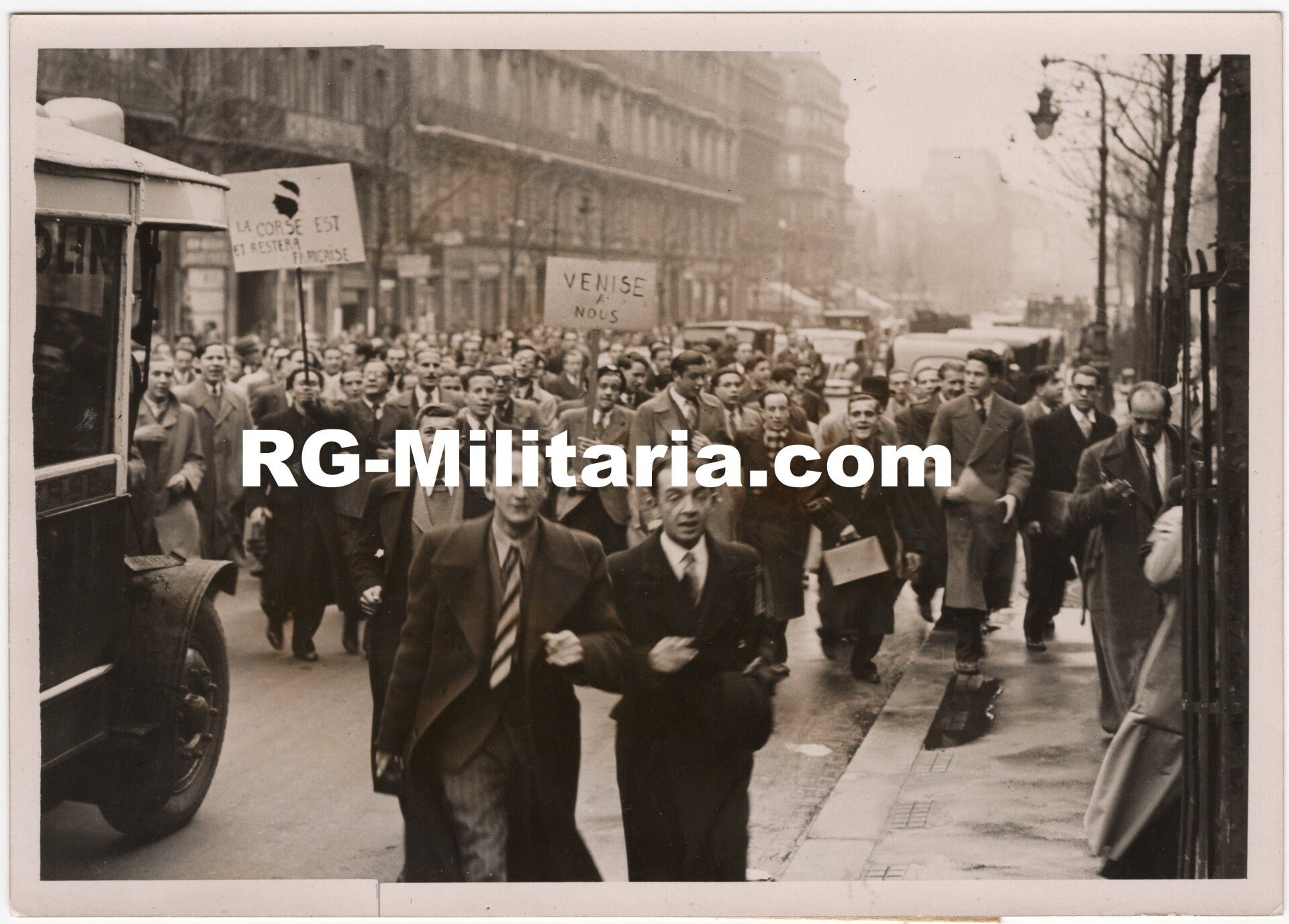 Original WW2 French Press Photo - French student protest against Italian claims of Corse (1938) — image 3