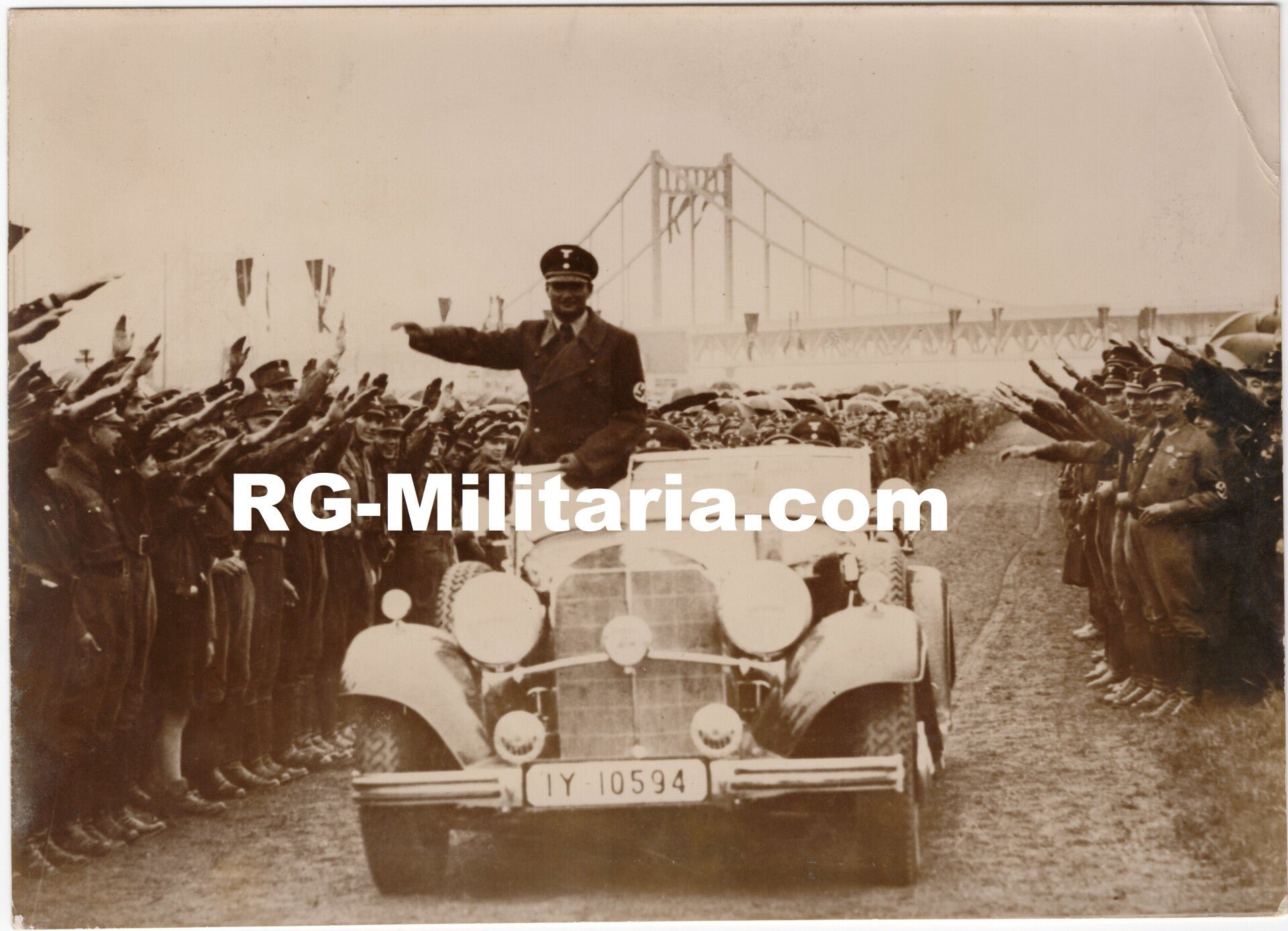 Original WW2 French Press Photo - Rudolf Hess in his car (1936) — image 3