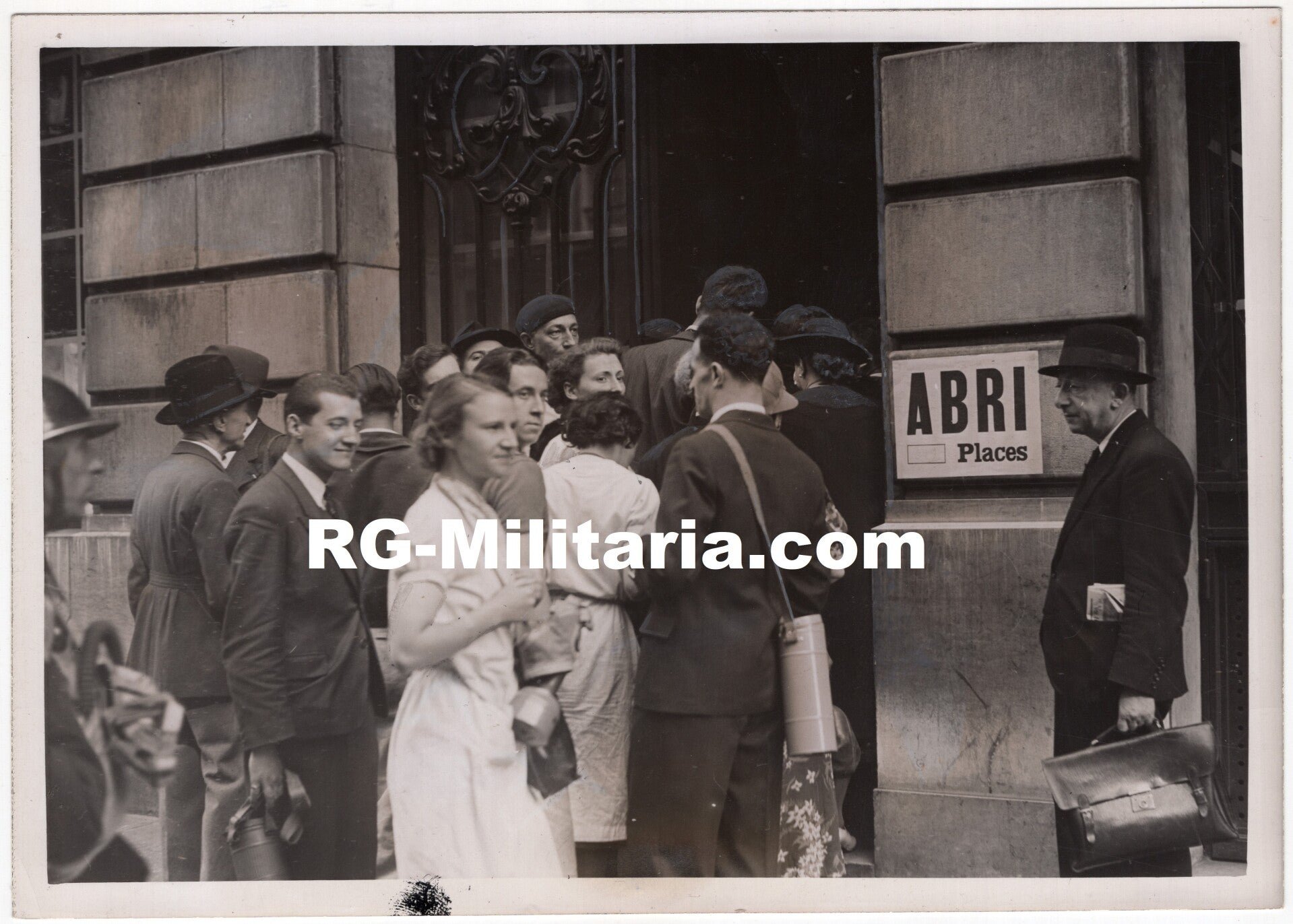 Original WW2 French Press Photo - French Air Defence on alert, Paris (1939) — image 3