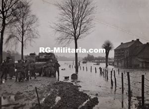 Original WW2 British Press Photo - British soldiers in the …