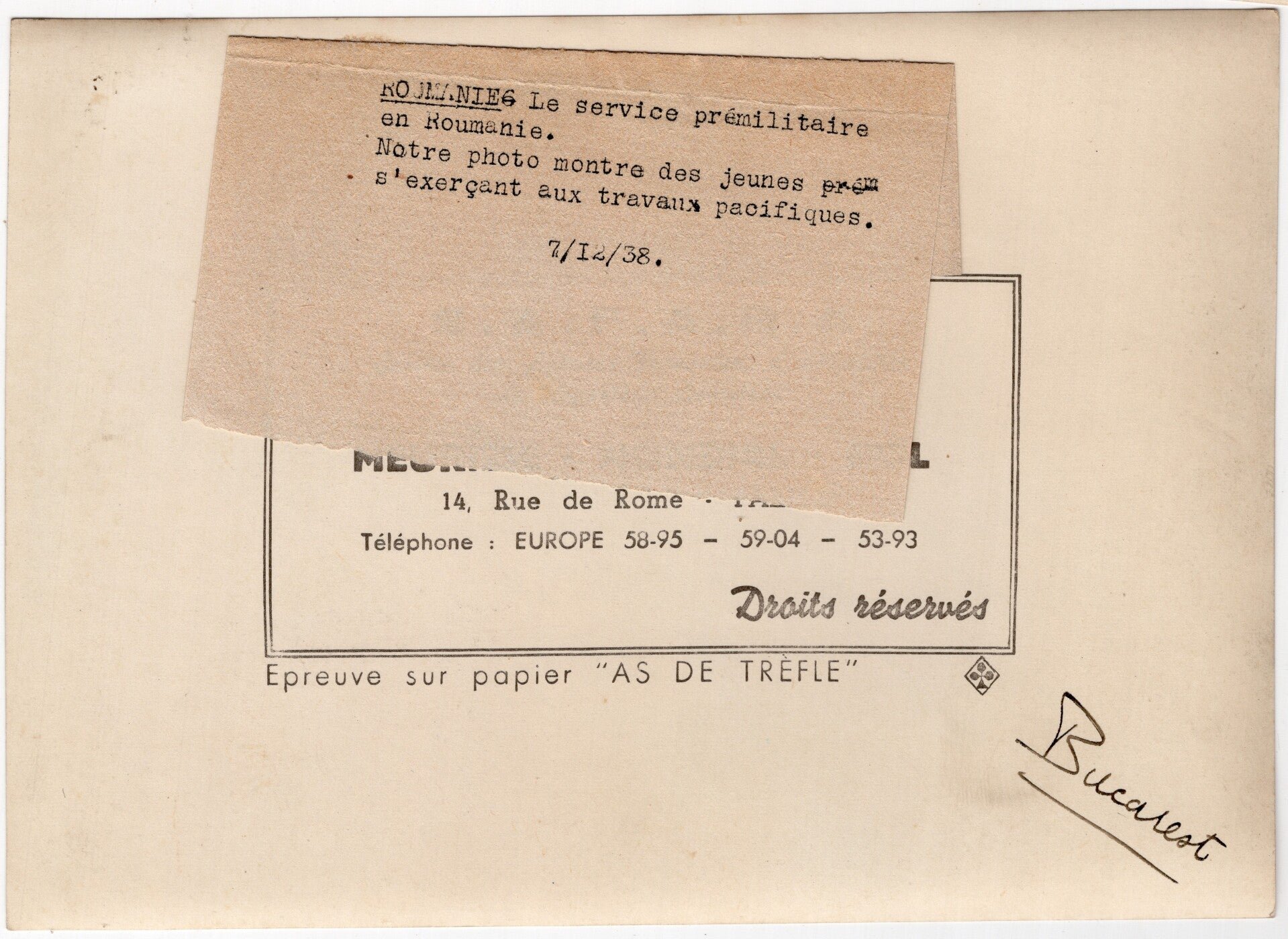 Original WW2 French Press Photo - Romanian soldiers with shovels (1938) — image 2