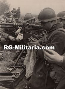 Original WW2 French Press Photo - French soldiers with machine …