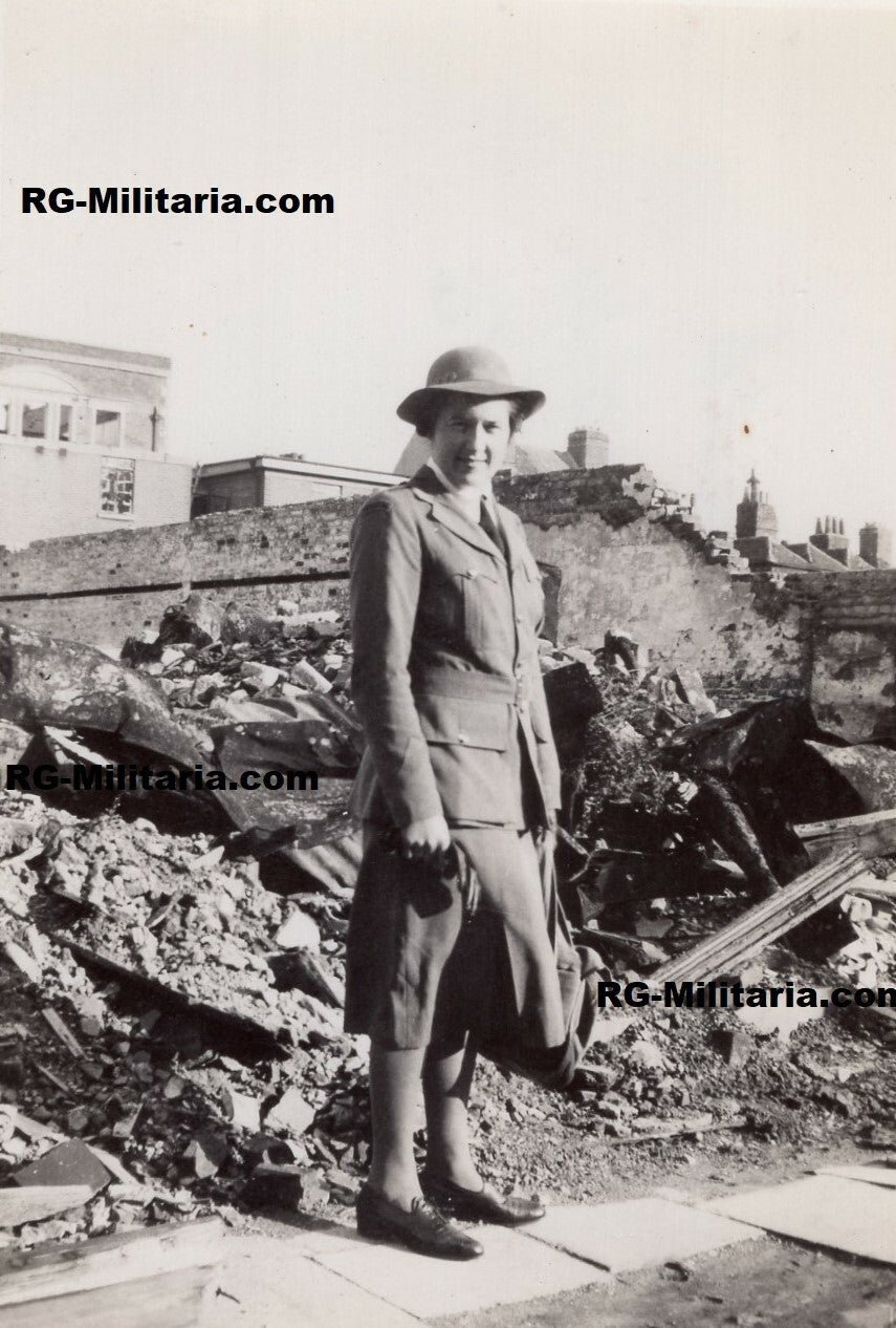 Photo set - Belgian woman in the British army — image 8