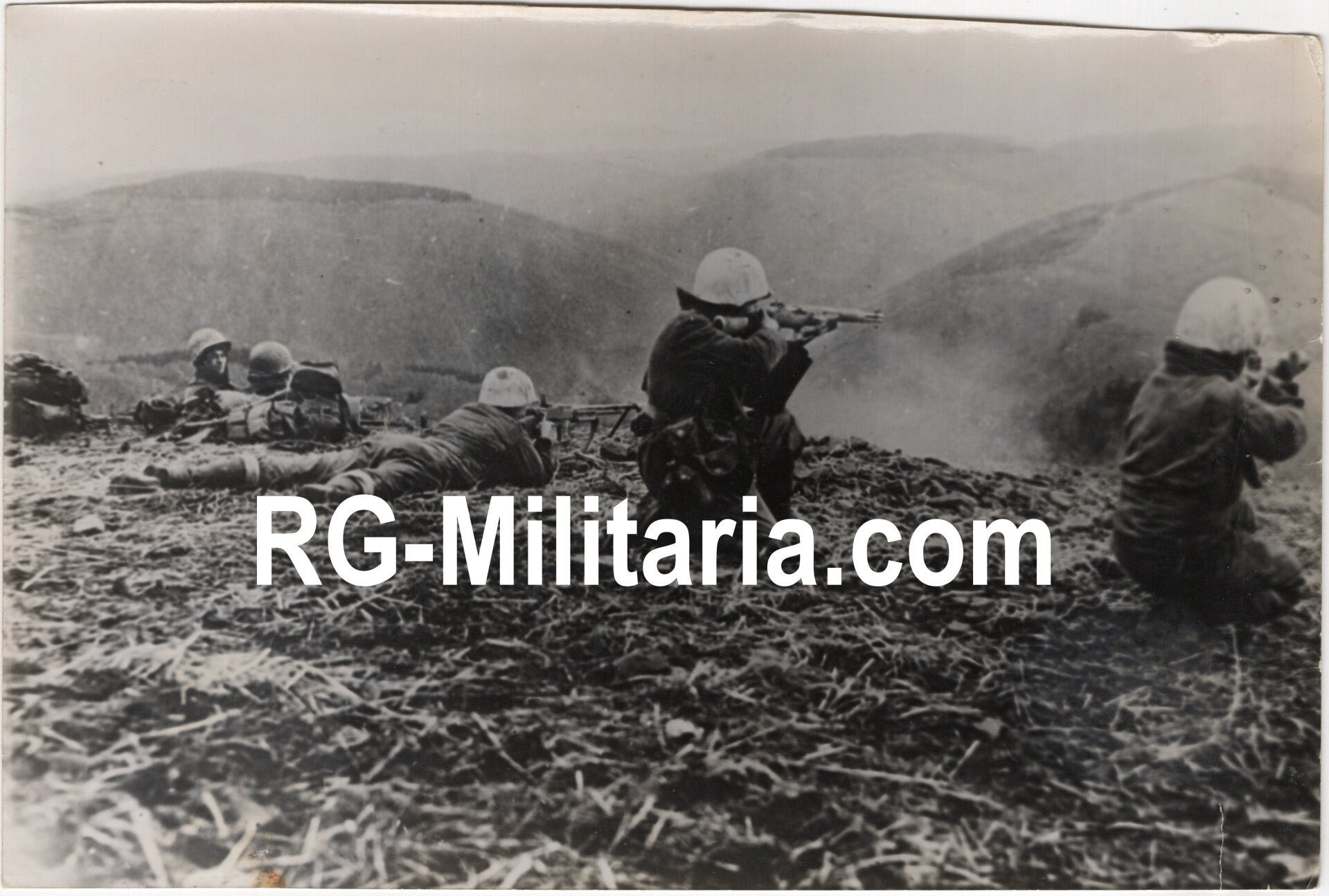 Original WW2 French Press Photo - US soldiers fighting at the Rhine river, Germany (1945) — image 3