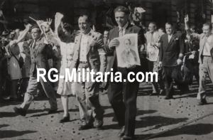 Original WW2 French Press Photo - Parade for the liberation …