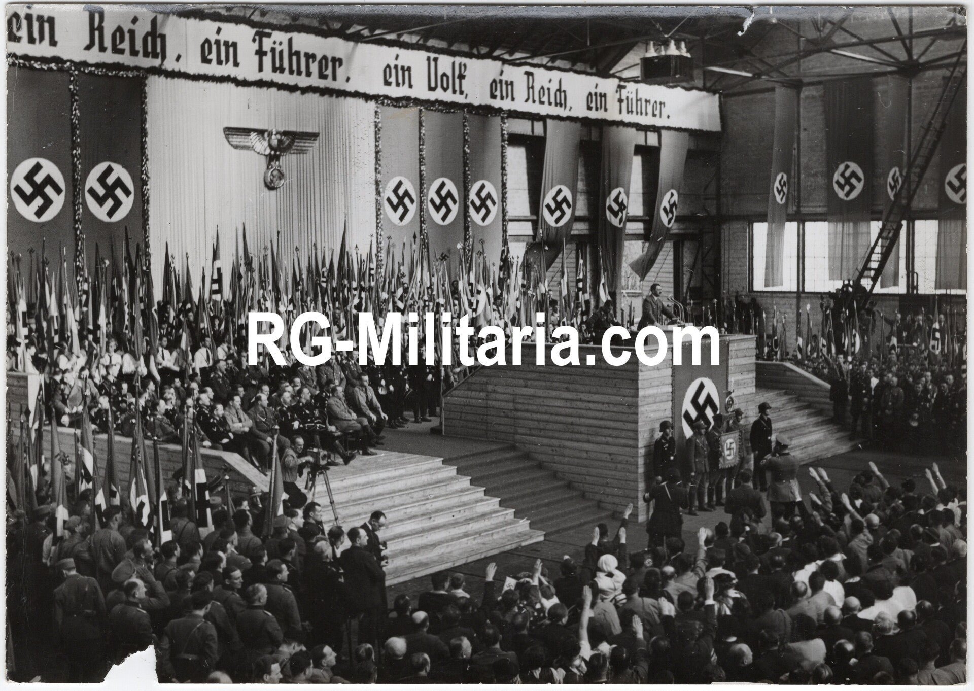 Original WW2 French Press Photo - Adolf Hitler speaking in Graz, Austria (1938) — image 3