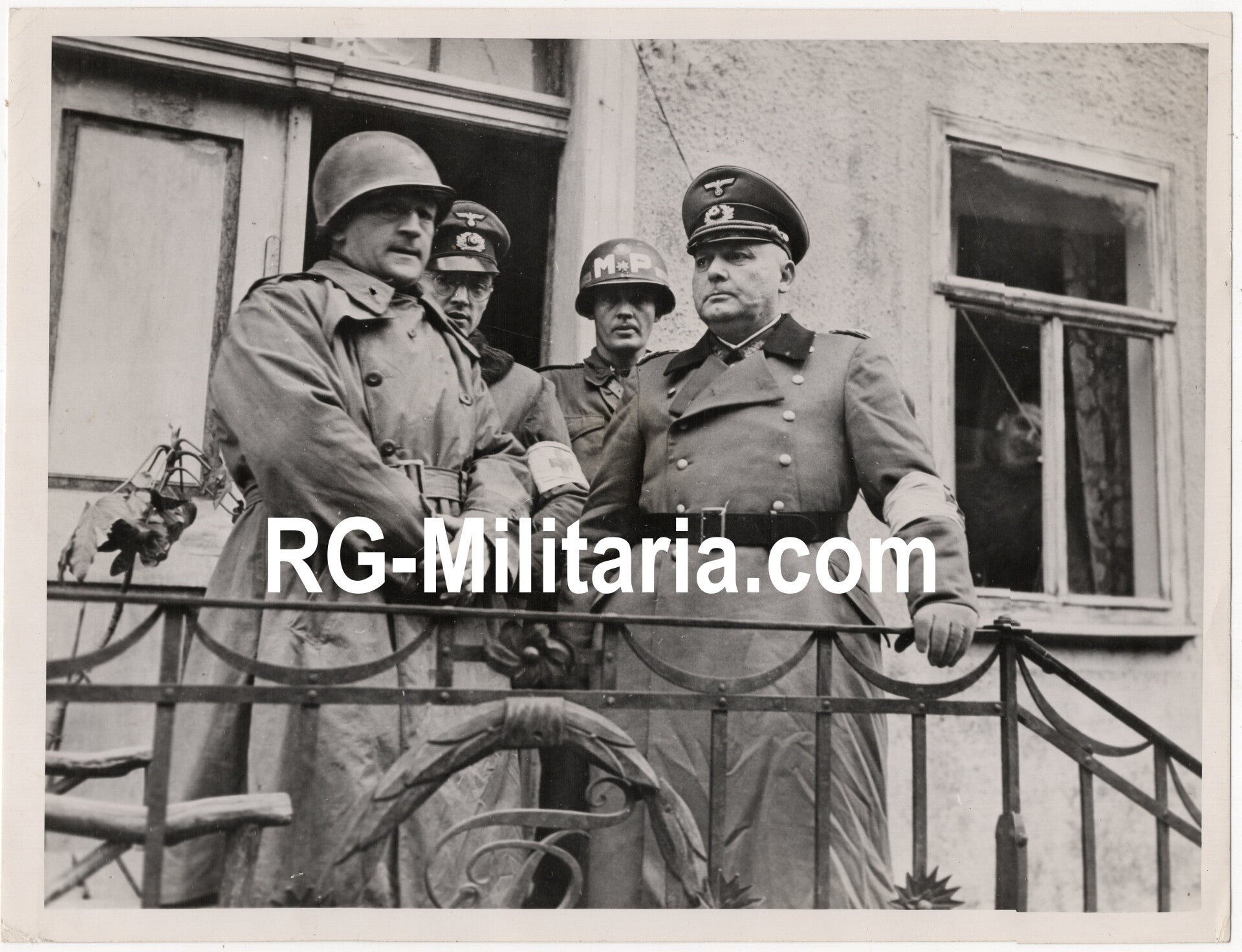 Original WW2 German Press Photo - Lieutenant General Alexander Remust surrenders to the US 87th Division (1945) — image 3