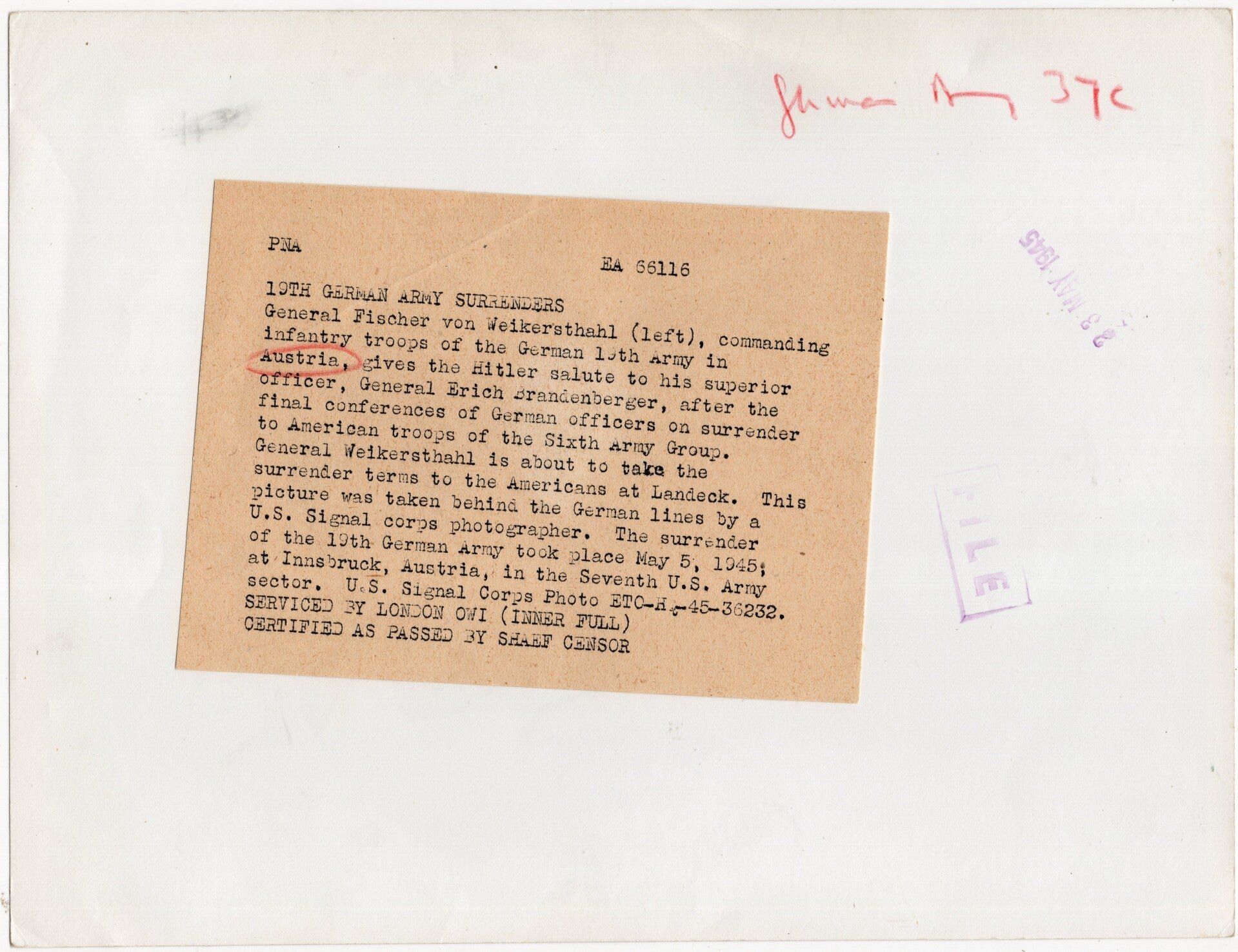 Original WW2 German Press Photo - 19th Army surrenders, General Fischer von Weikerstahl and General Erich Brandenberger, Austria (1945) — image 2