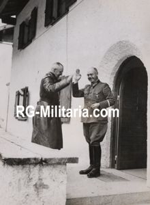 Original WW2 German Press Photo - 19th Army surrenders, General …