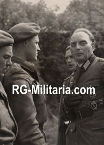 Original WW2 British Press Photo - German officer surrenders the …
