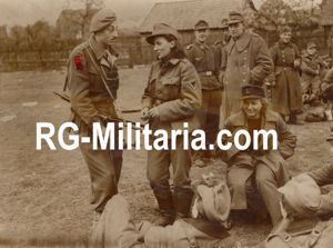 Original WW2 British Press Photo - British soldier with female …