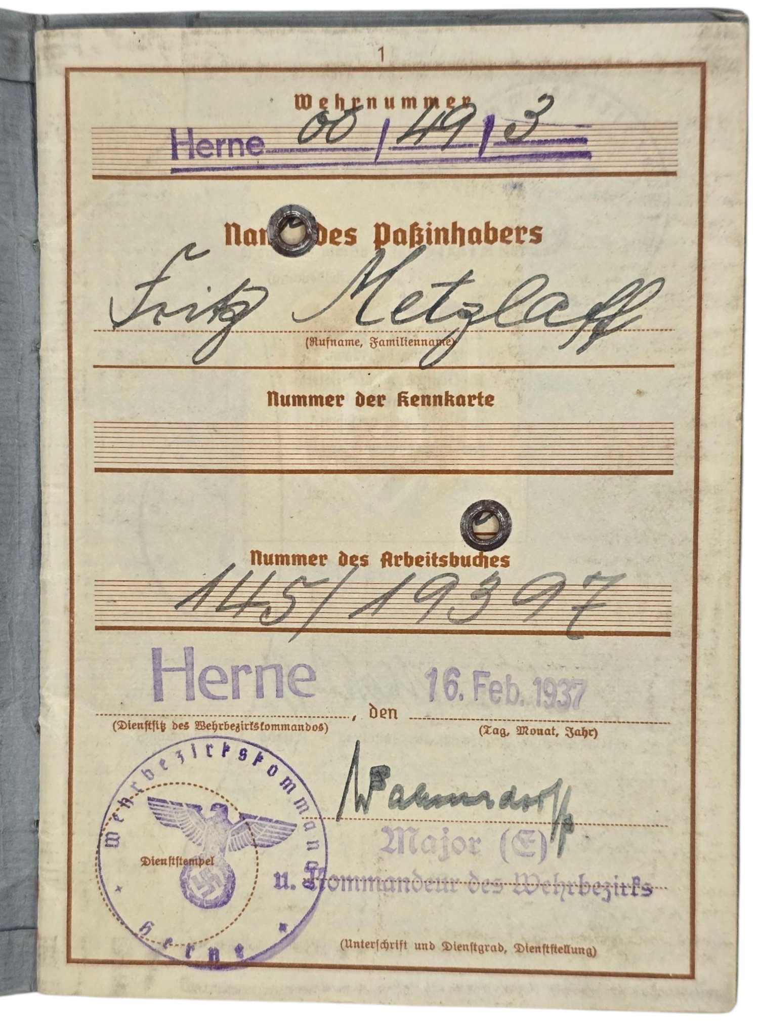 Original WW2 German Document - Wehrpass Herne (1937) — image 2