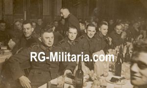 Original WW2 German Photo - German soldiers drinking together, IJmuiden, …