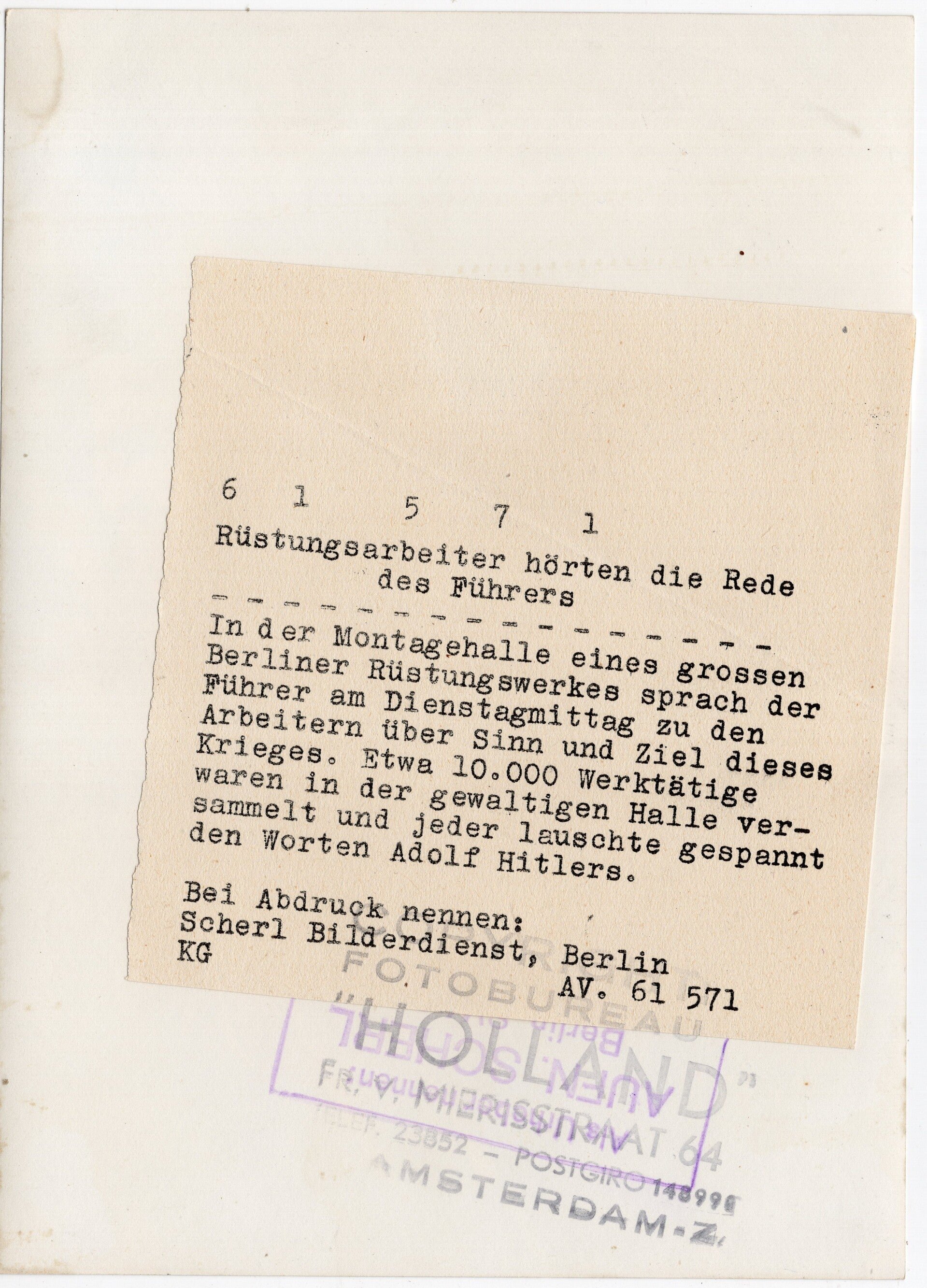 Original WW2 German Press Photo - German workers listen to Adolf Hitler during a speech in Berlin — image 2