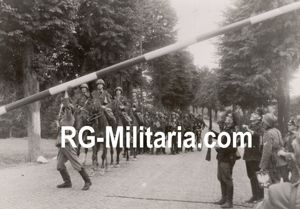 Original WW2 British Press Photo - German cavalry crosses the …
