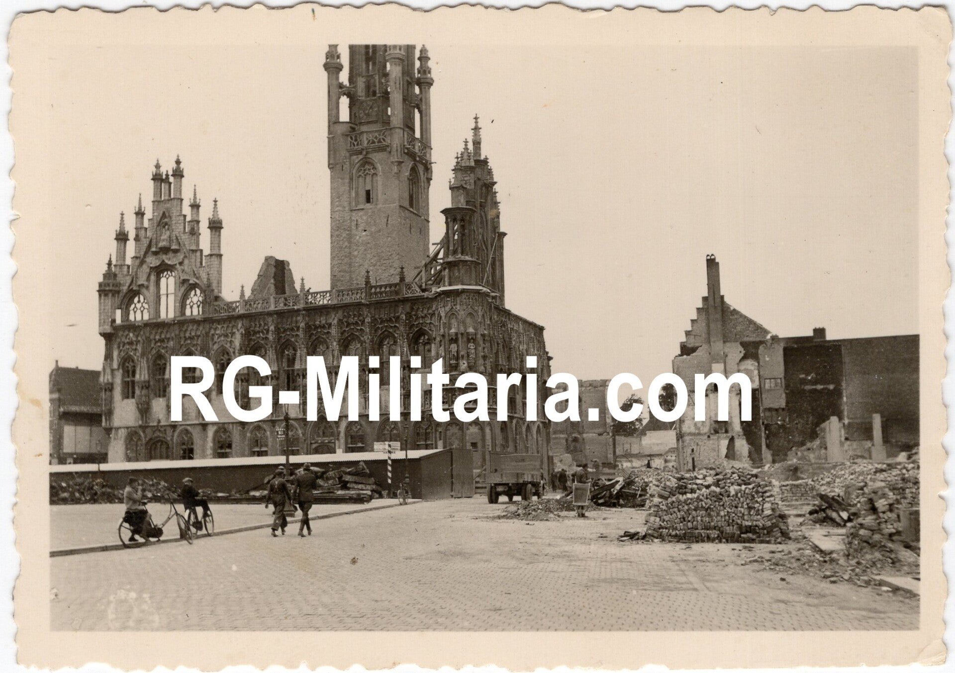 Original WW2 German Photo - Destroyed city of Middelburg, Holland (1940) — image 3