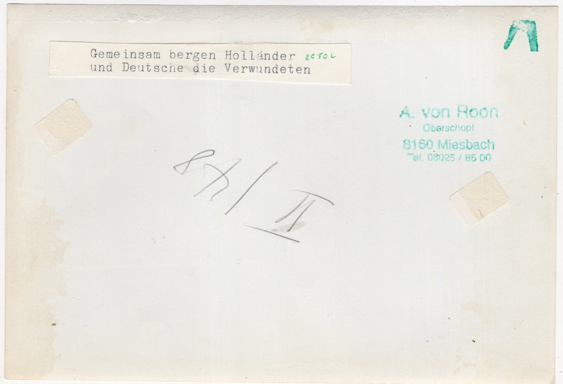 Original WW2 German Press Photo - Dutch POW and Fallschirmjäger soldiers treating wounded soldiers at the Tweede Tol, Wieldrecht, Dordrecht, May (1940) — image 2