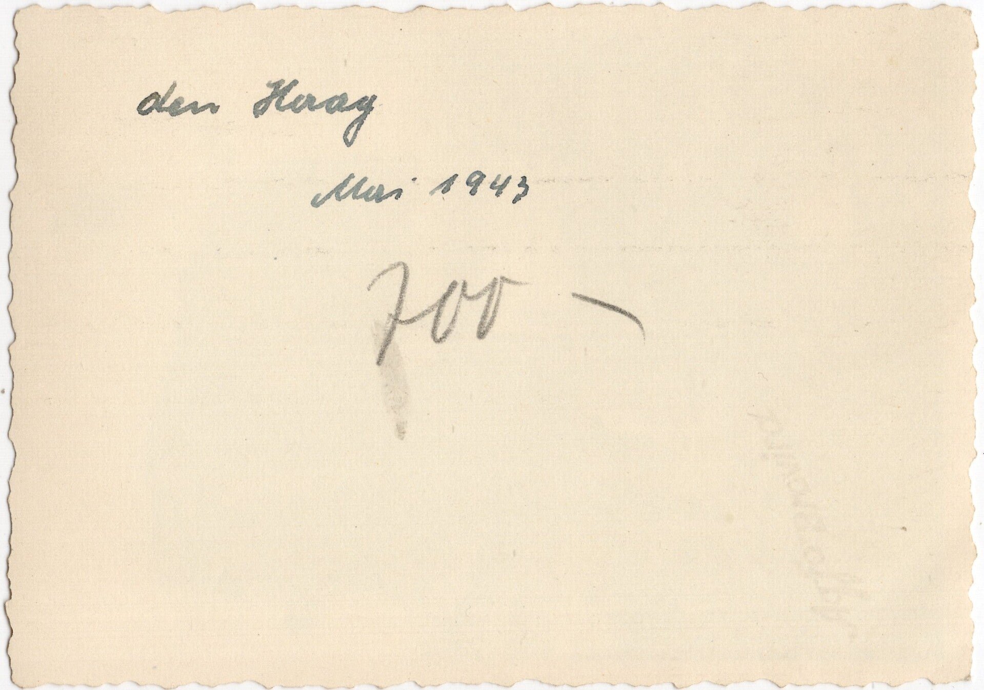 Original WW2 German Photo - German soldiers looking at an HTM sign, The Hague, Netherlands (1943) — image 2