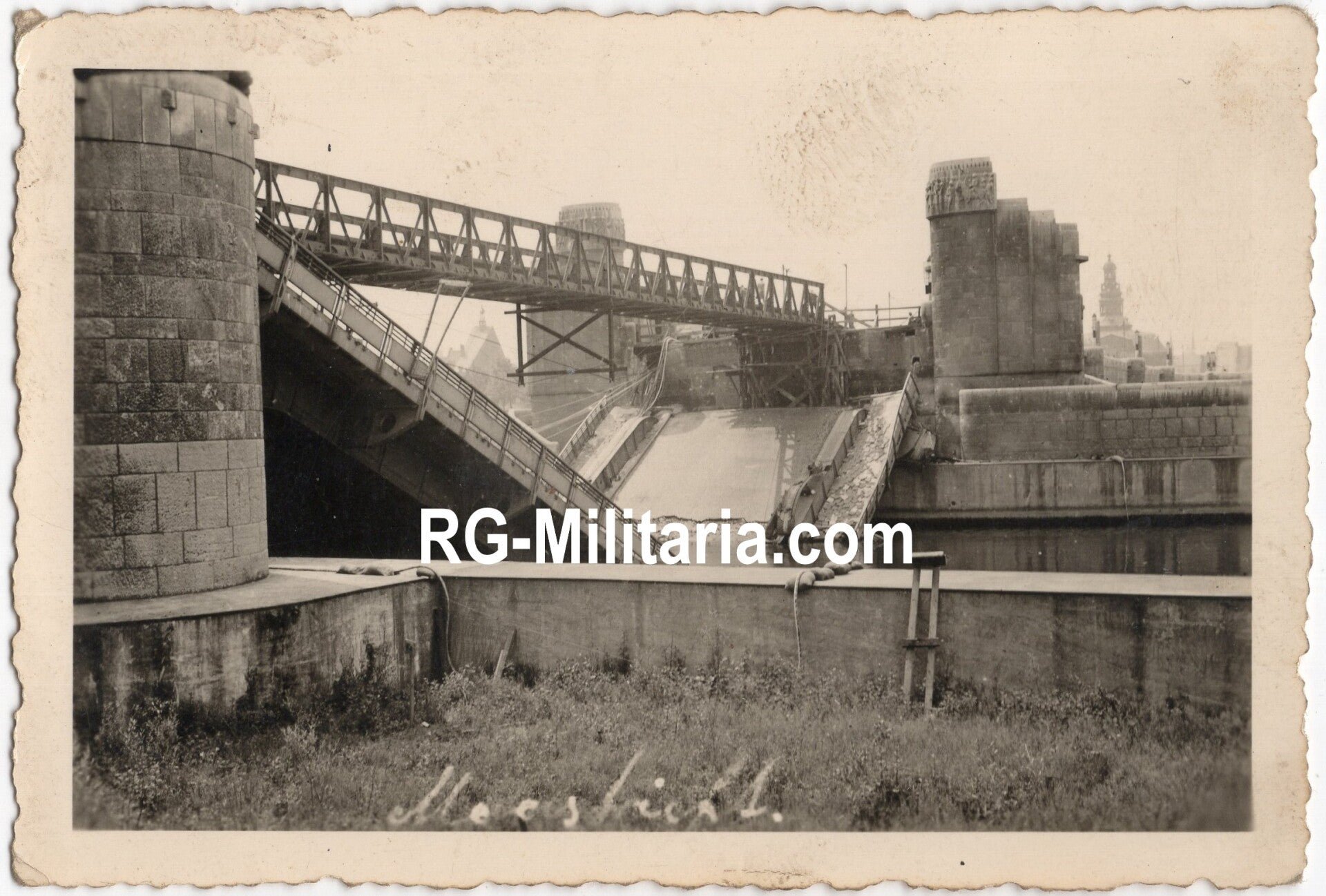 Original WW2 German Photo - Destroyed bridge in Maastricht, Holland, May (1940) — image 3