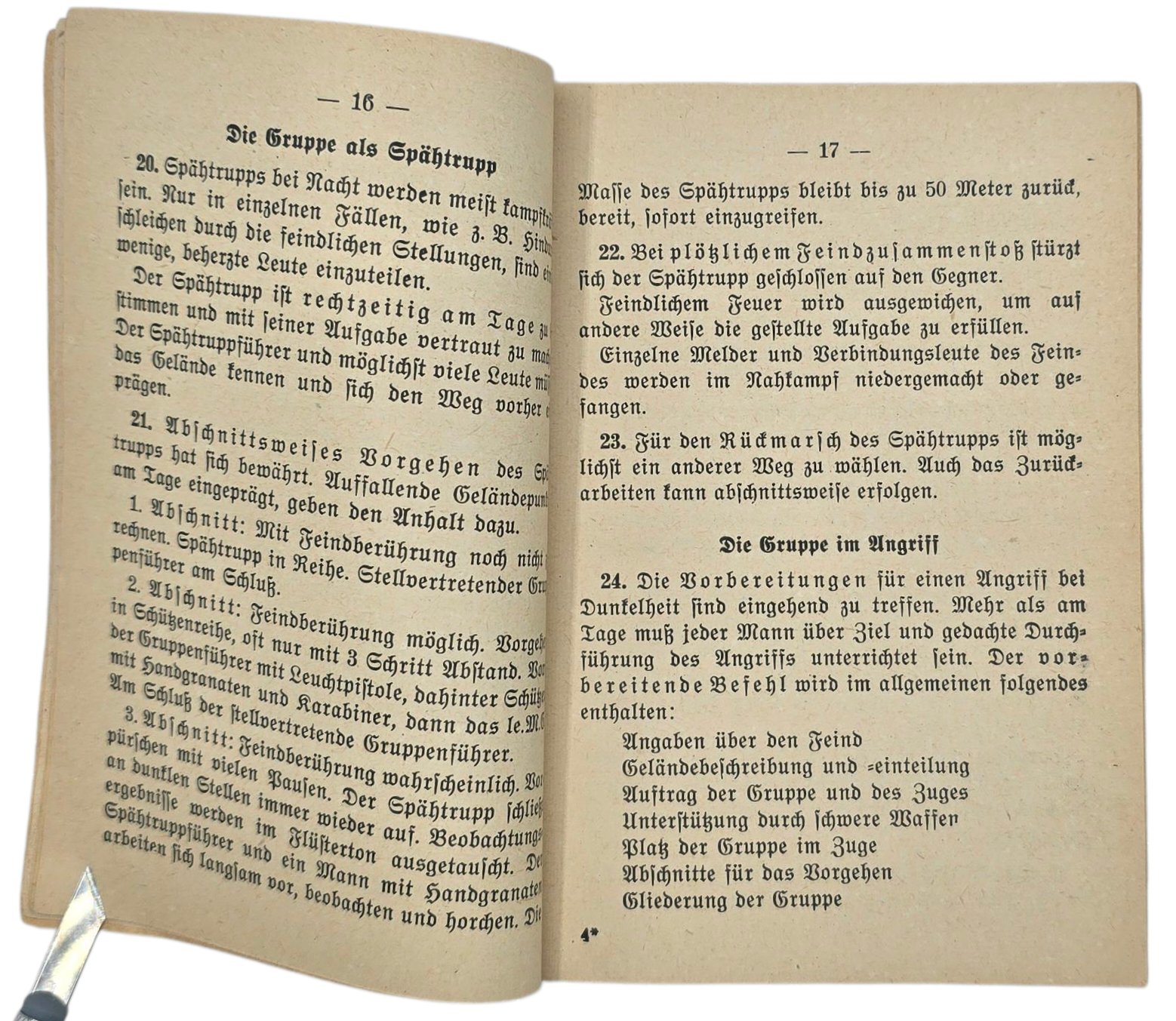 Original WW2 German Brochure - Schütze und Gruppe im Nachtgefecht 25a/17 (1944) — image 4