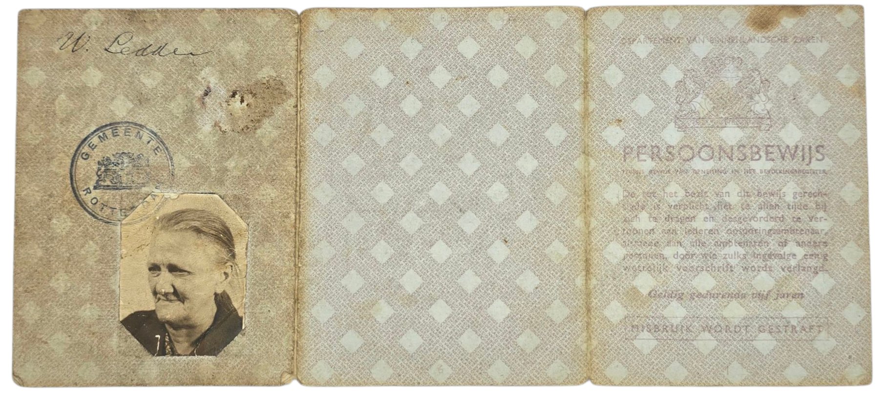 Original WW2 Dutch ID card - Persoonsbewijs Rotterdam, Schoten, Haarlem (1941) — image 3