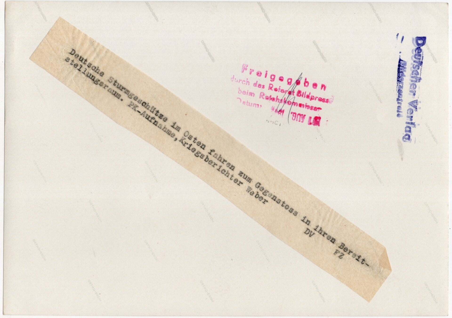 Original WW2 German Press Photo - German Panzer Tank Stug with Panzerschrek, Eastern Front (1944) — image 2