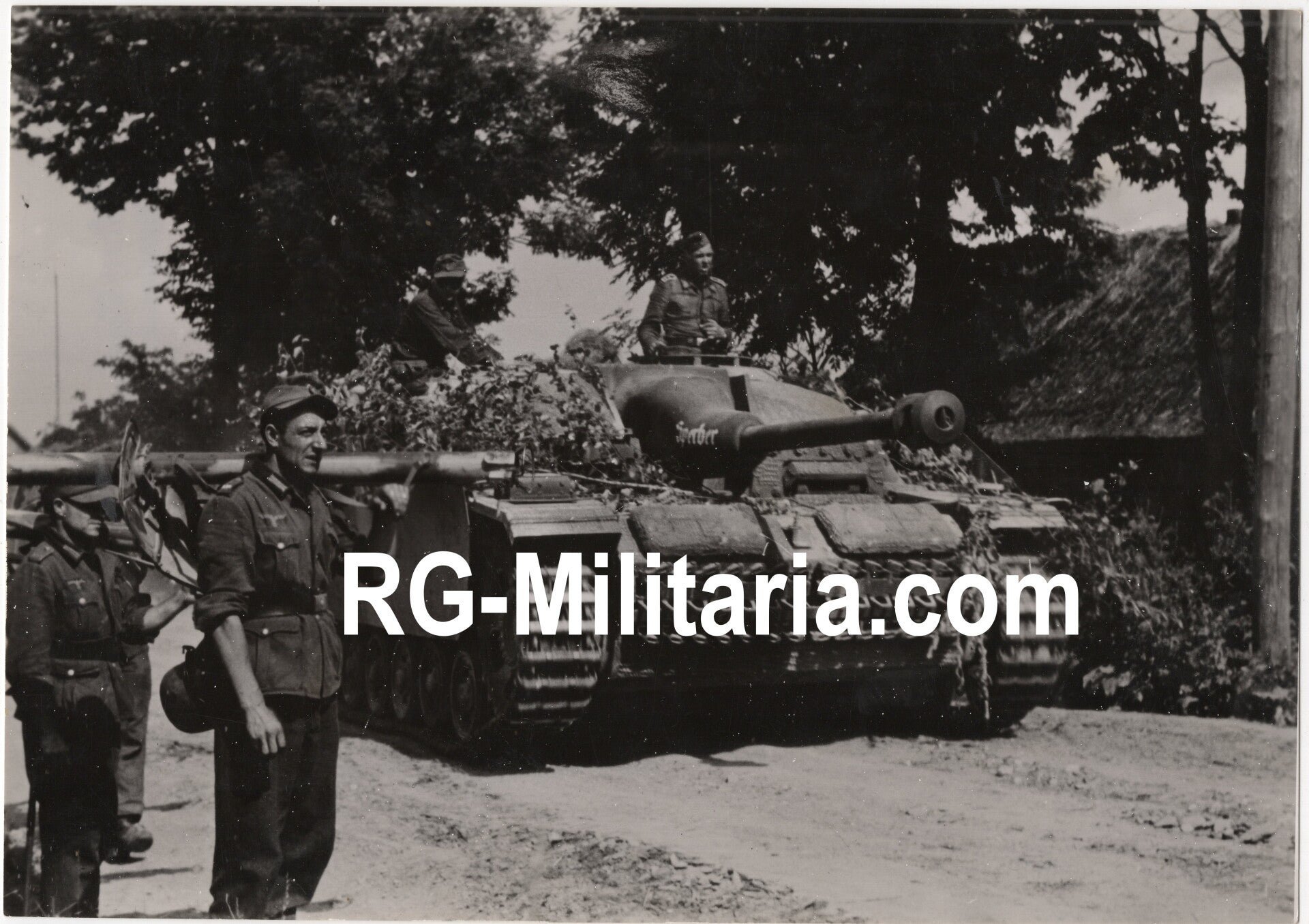 Original WW2 German Press Photo - German Panzer Tank Stug with Panzerschrek, Eastern Front (1944) — image 3