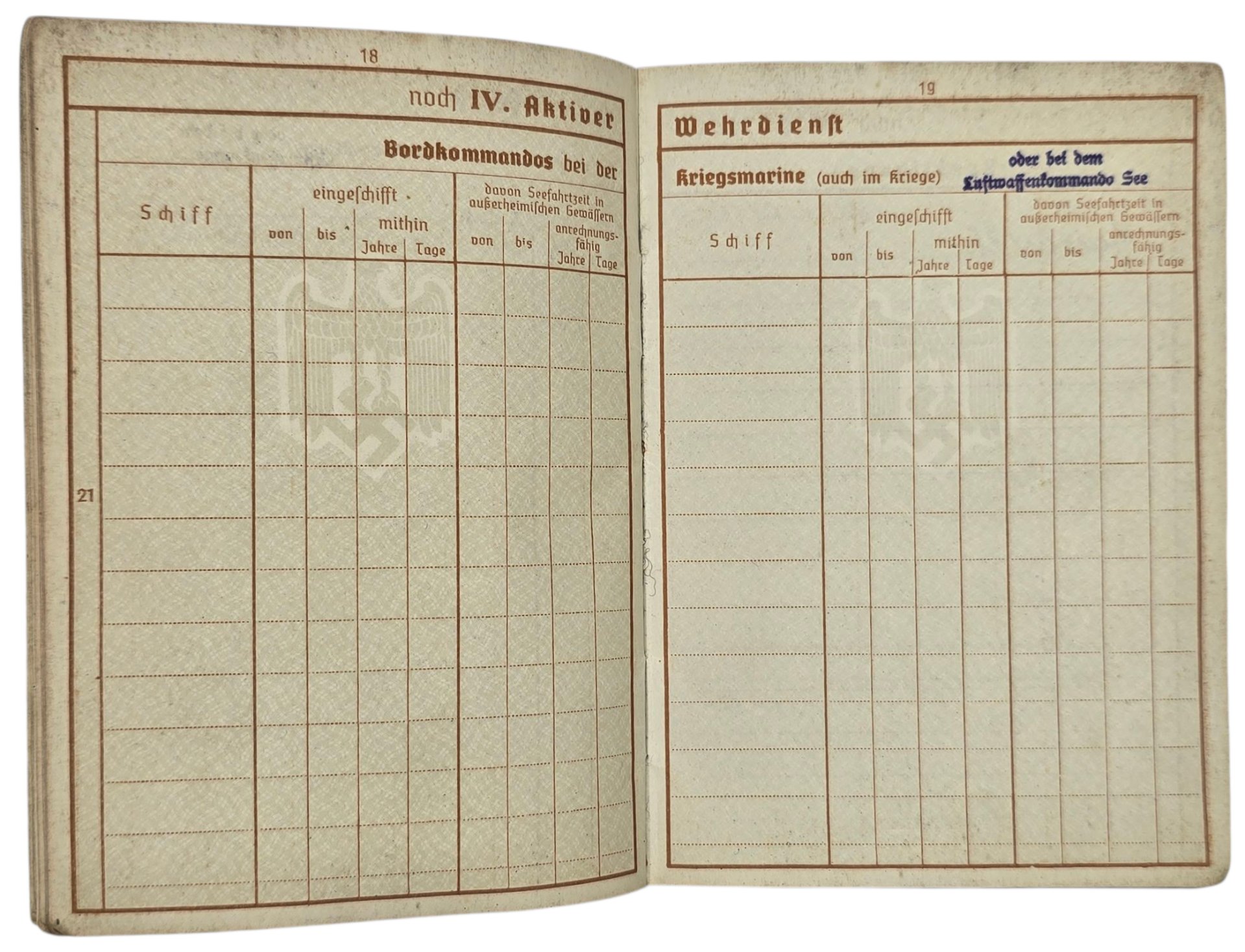 Original WW2 German ID Card - Wehrpass set Flaktransport Batterie 4 / 111, Flakabteilung 6, Luftgau Holland (1941) — image 12