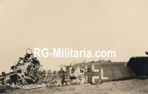 Original WW2 German Photo - German soldier on Rotterdam airfield …