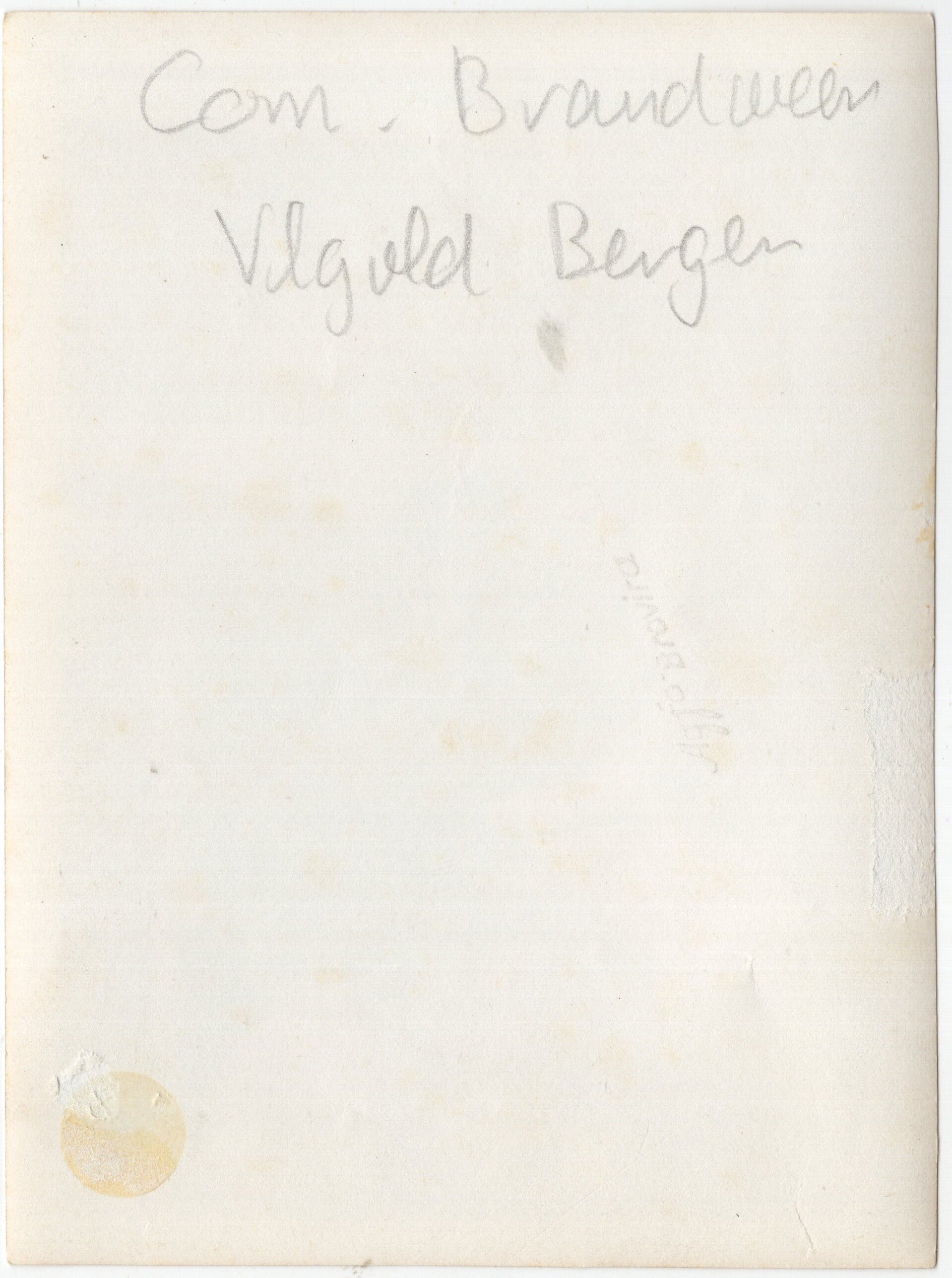 Original WW2 German Photo - Luftwaffe Fliegerhorst Bergen firebrigade Brandmeister Flasch with a firetruck, Bergen, Noord-Holland — image 2