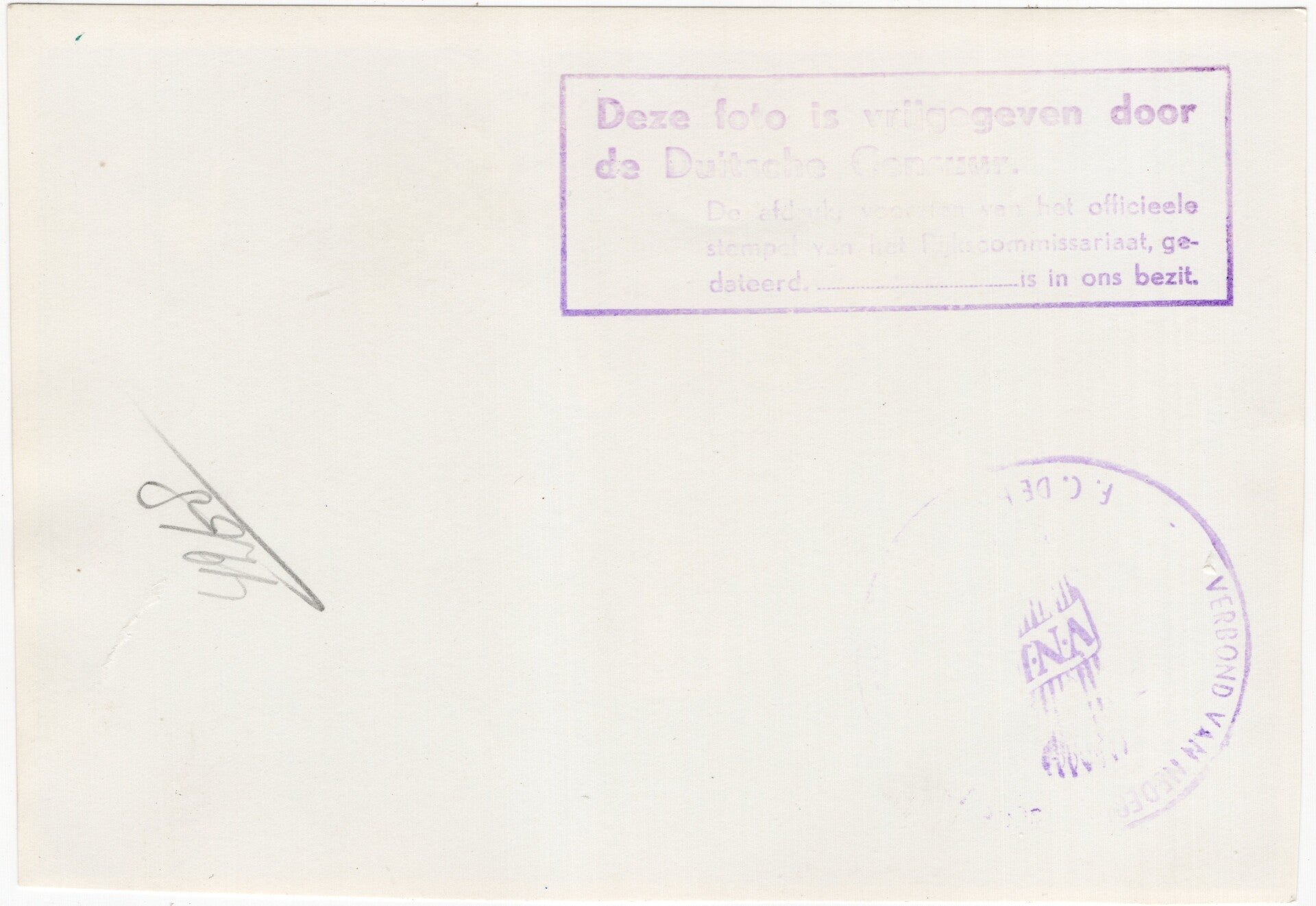 Original WW2 Dutch Collaboration NSB Press Photo - Tag der Polizei, Jeugdstorm and Police Dierentuin, Den Haag (1942) — image 2