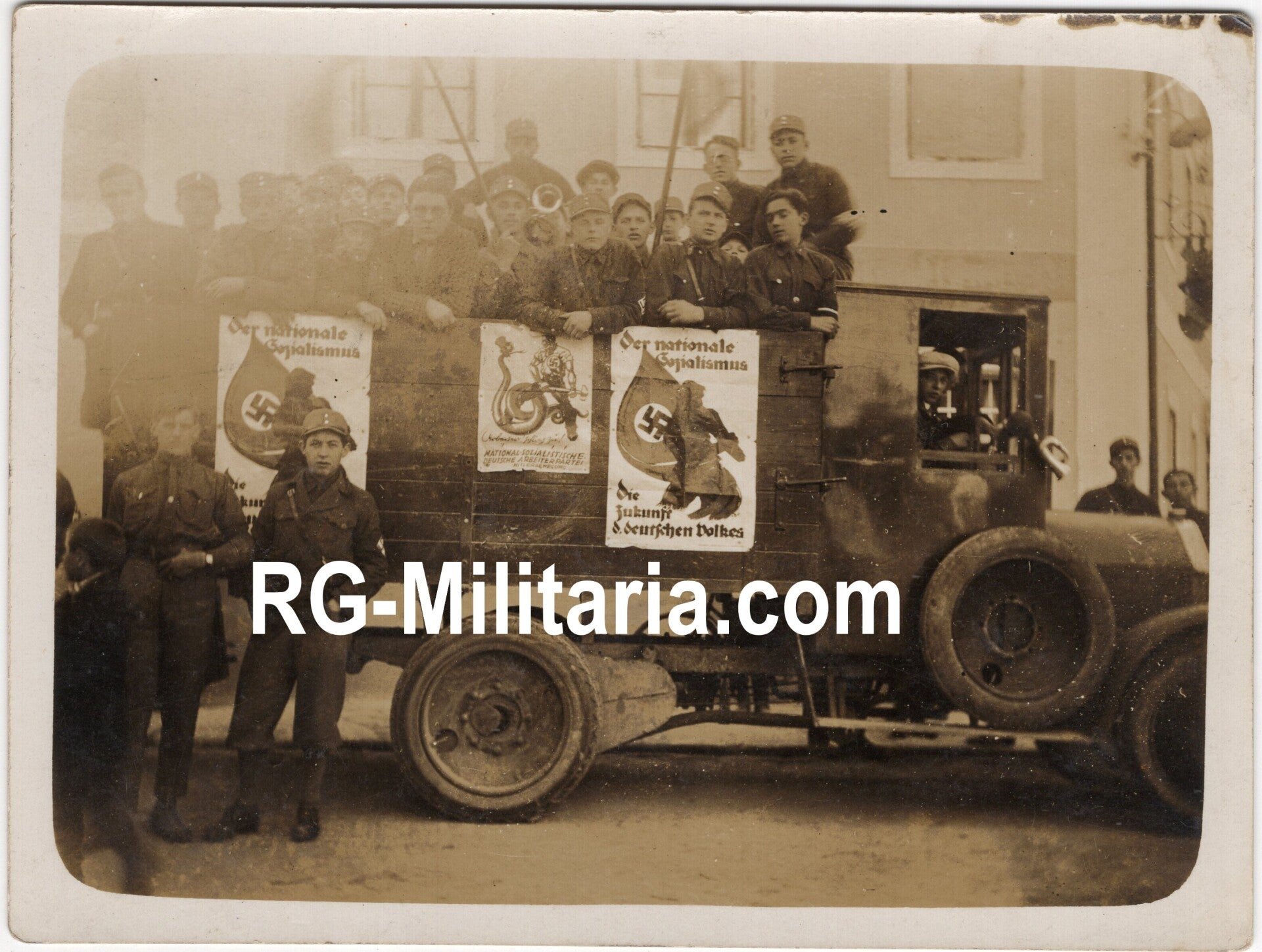 Original WW2 German NSDAP Photo - Early NSDAP group photo — image 3