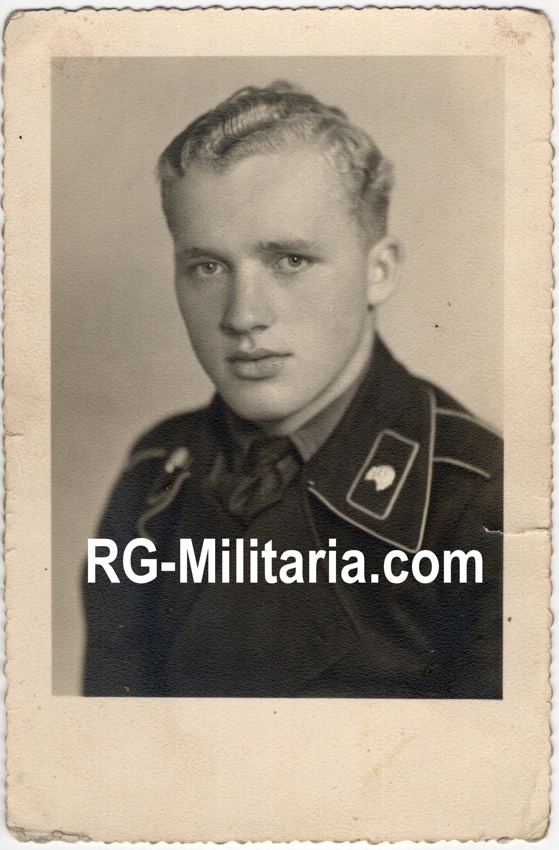 Original WW2 German Portrait Photo - Panzer portrait — image 3