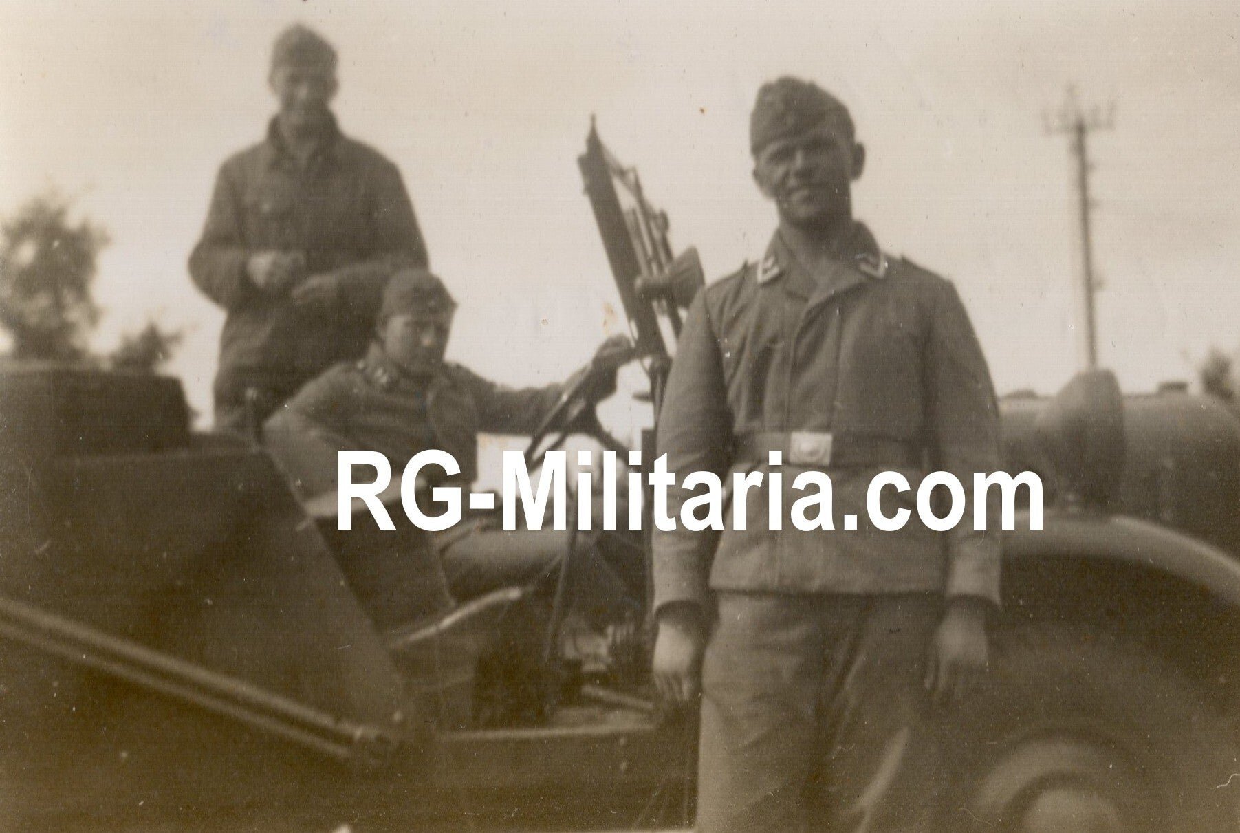 Original WW2 German Photo - Luftwaffe soldiers near Schiphol, Amsterdam, Holland (1940) — image 5