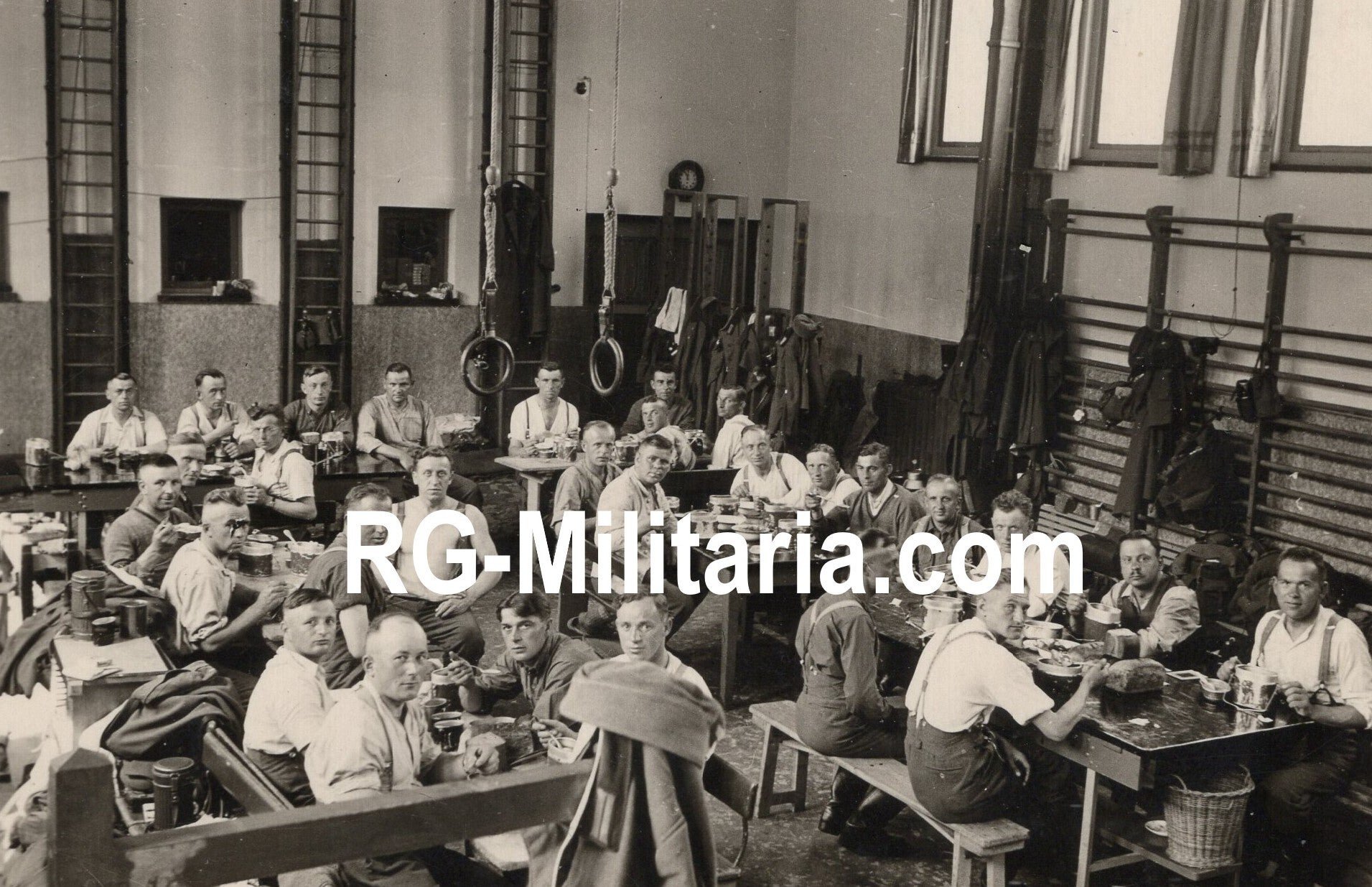 Original WW2 German Photo - Wehrmacht blitzkrieg on Rotterdam, Holland, May (1940) — image 6