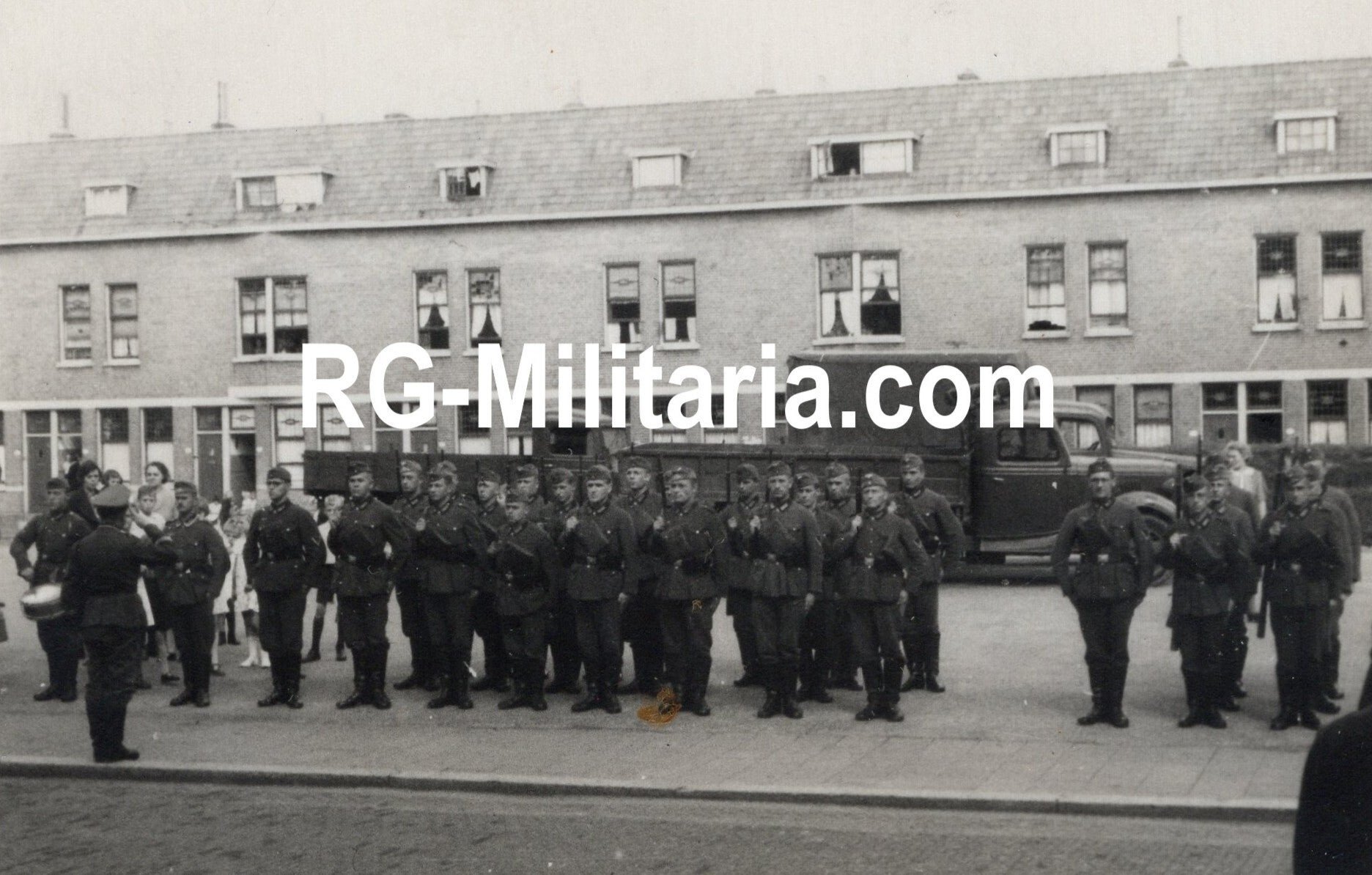Original WW2 German Photo - Wehrmacht blitzkrieg on Rotterdam, Holland, May (1940) — image 9