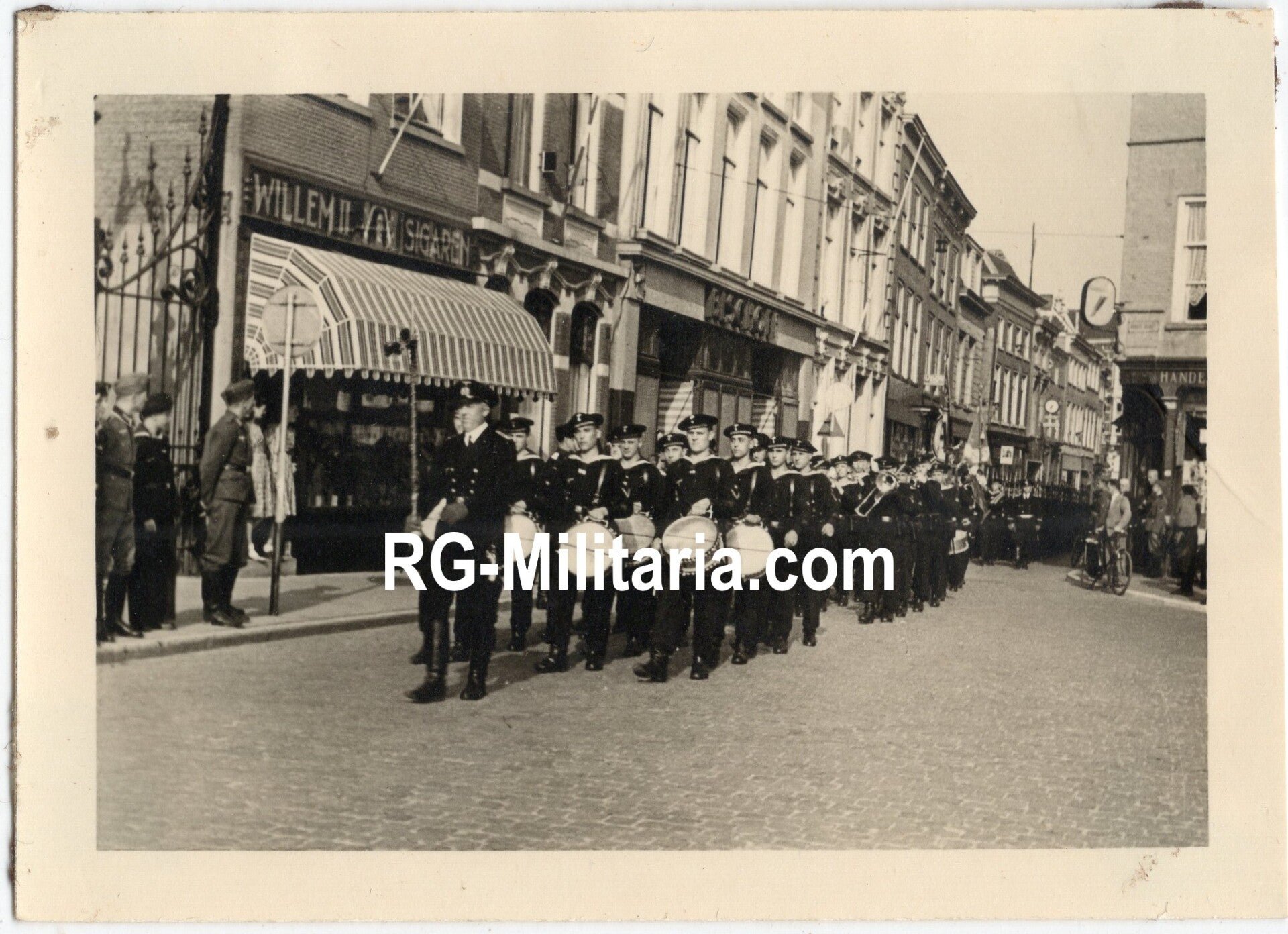 Original WW2 German Photo - Kriegsmarine in Breda — image 3