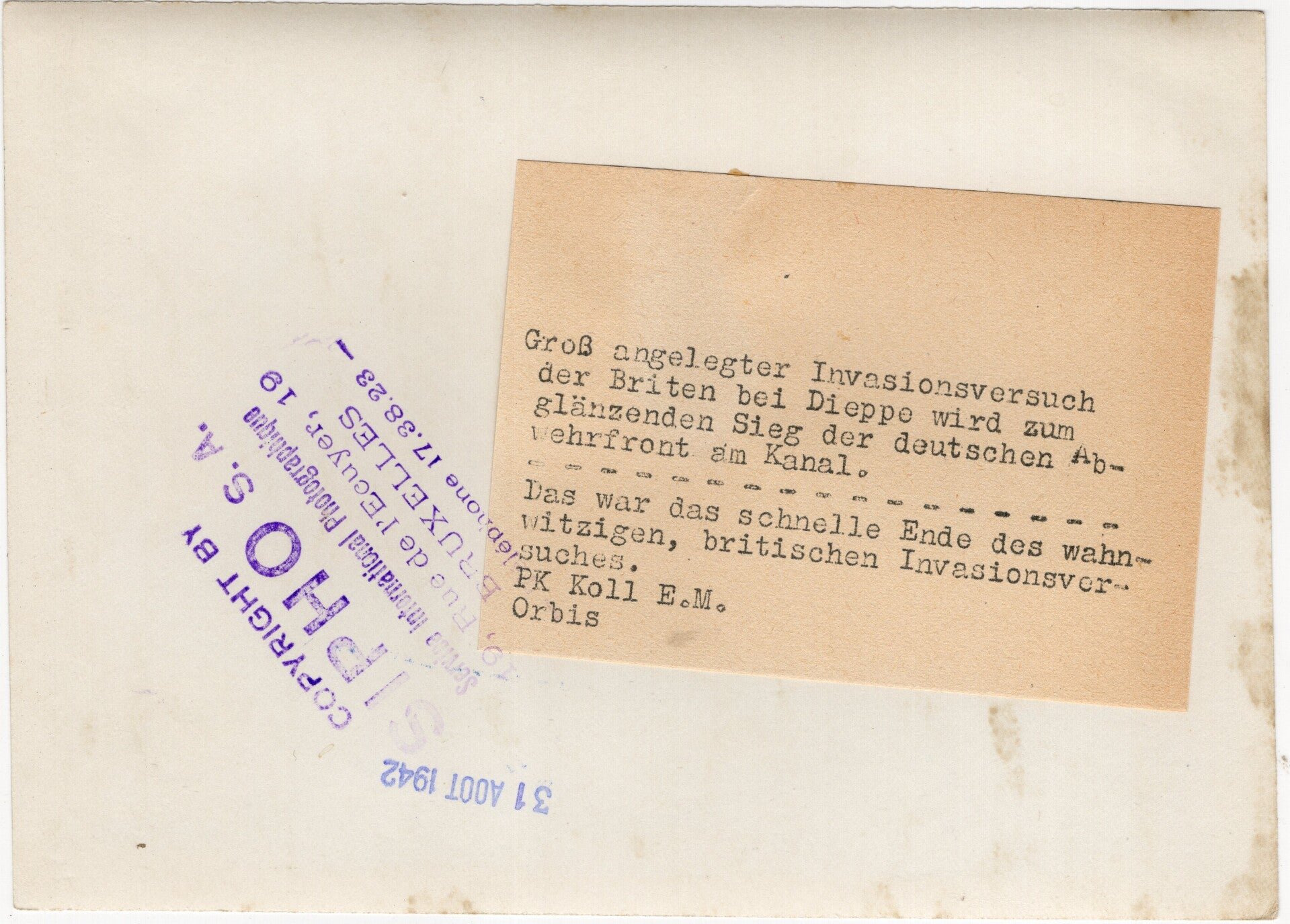 Original WW2 German Press Photo - KIA British troops with tank in Dieppe, France, Operation Jubilee (1942) — image 2