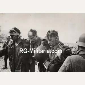 Original WW2 German Press Photo - Captured POW Canadian troops …