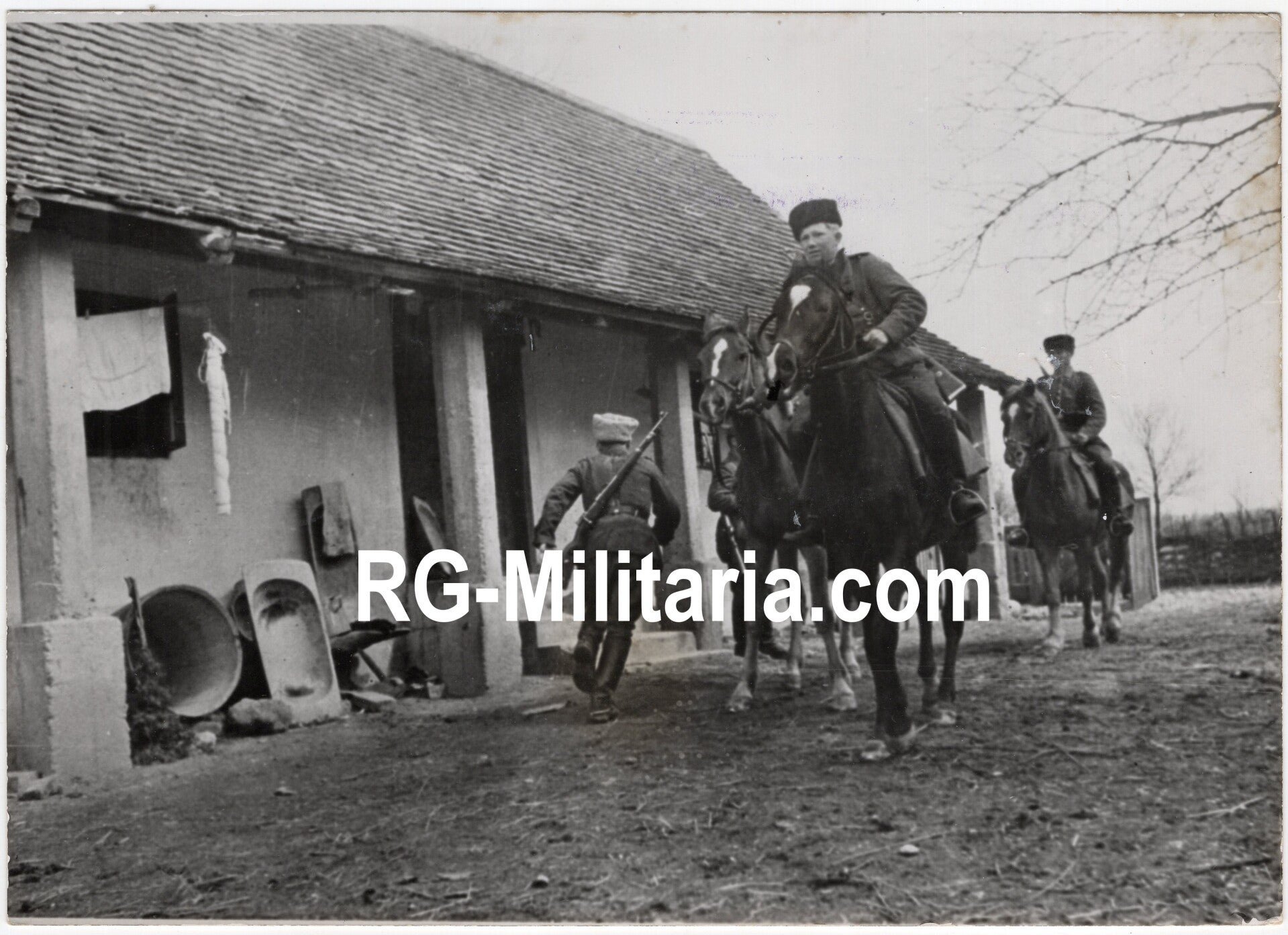 Original WW2 German Waffen SS Press Photo - Ostlegionen Eastern European SS Cavalry Kosaken Corps on horses (1943) — image 3