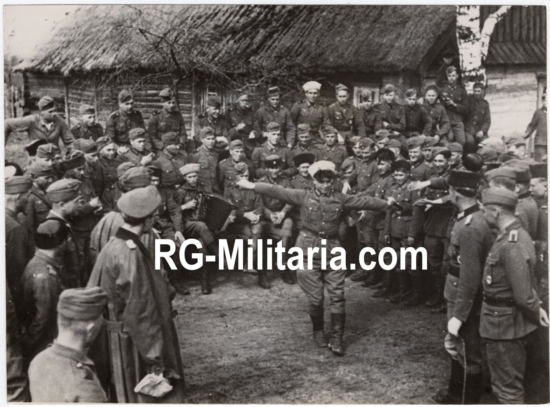 Original WW2 German Waffen SS Press Photo - Ostlegionen Eastern European SS Cavalry Kosaken Corps dancing (1944) — image 3