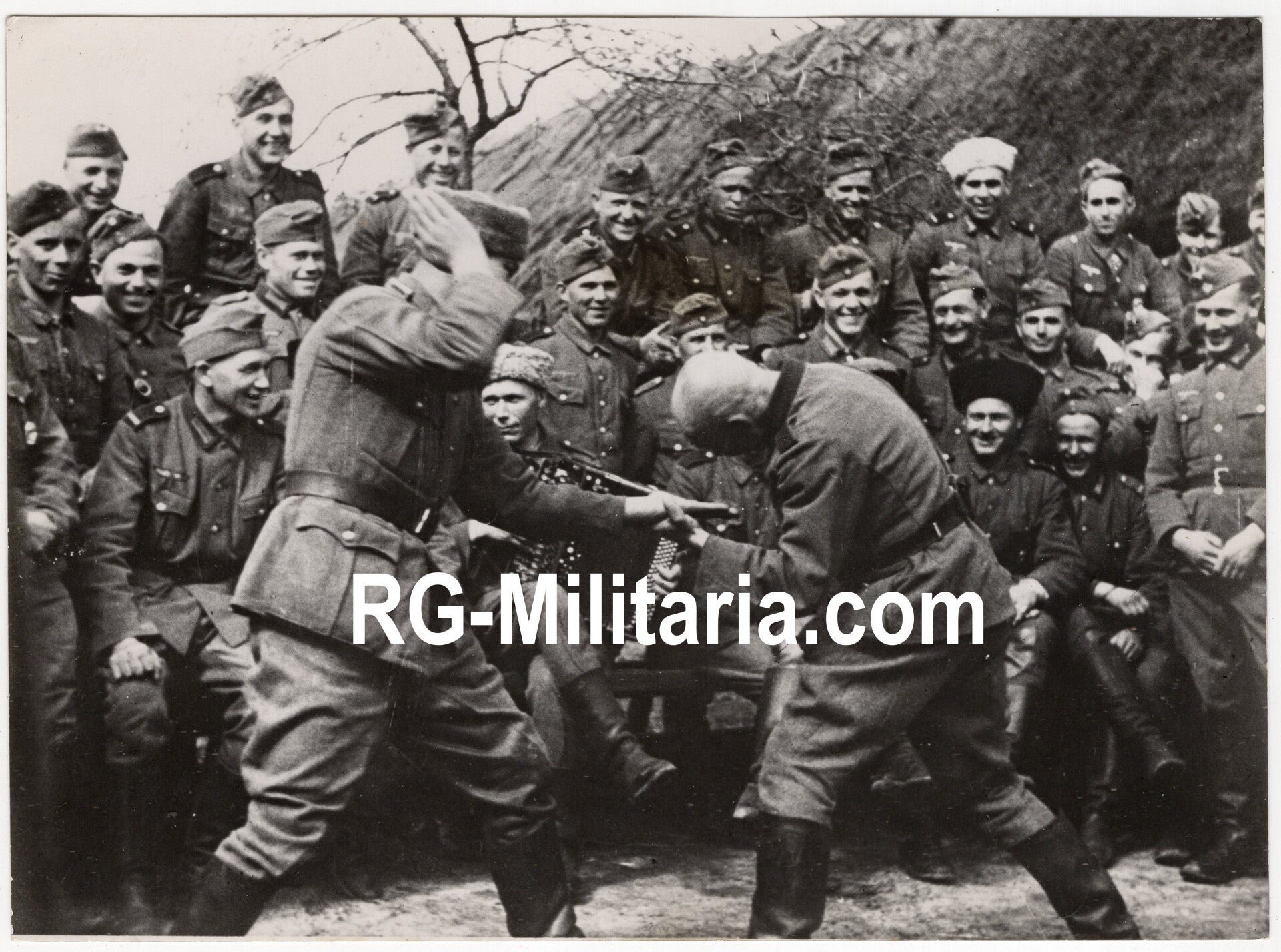 Original WW2 German Waffen SS Press Photo - Ostlegionen Eastern European SS Cavalry Kosaken Corps dancing (1944) — image 3