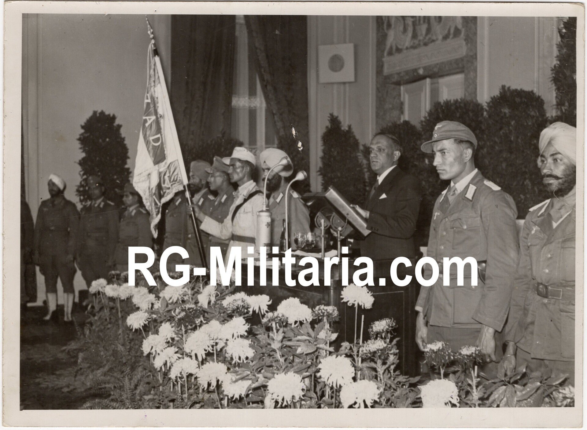 Original WW2 German Press Photo - Indian volunteers Legion Freies Indien Speech in Berlin (1943) — image 3