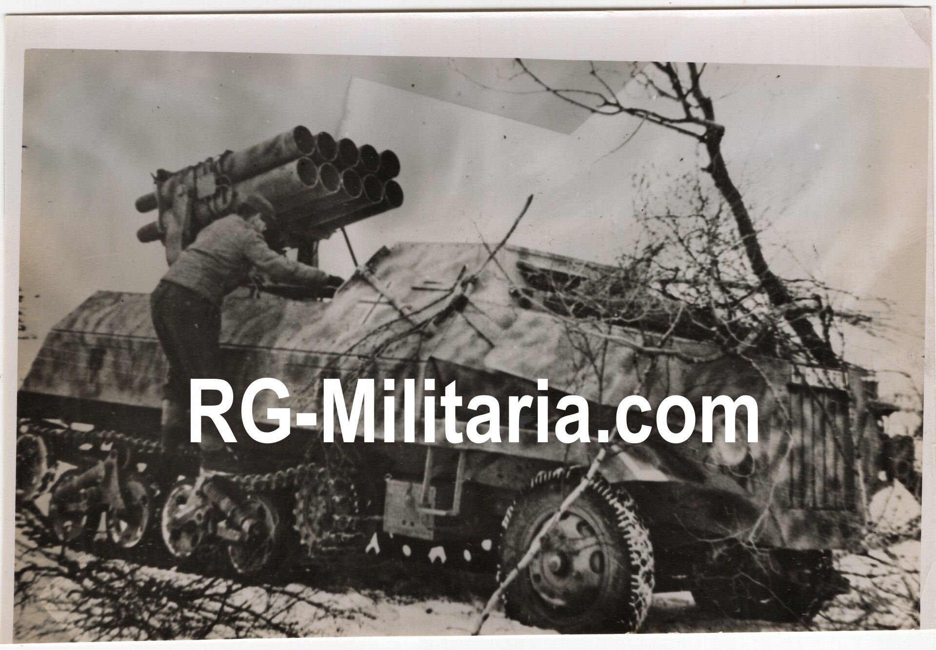 Original WW2 Belgian Press Photo - German Panzerwerfer 42 Halftrack on the Eastern Front (1944) — image 3