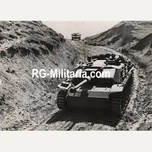 Original WW2 German Press Photo - German STUG III Panzer …
