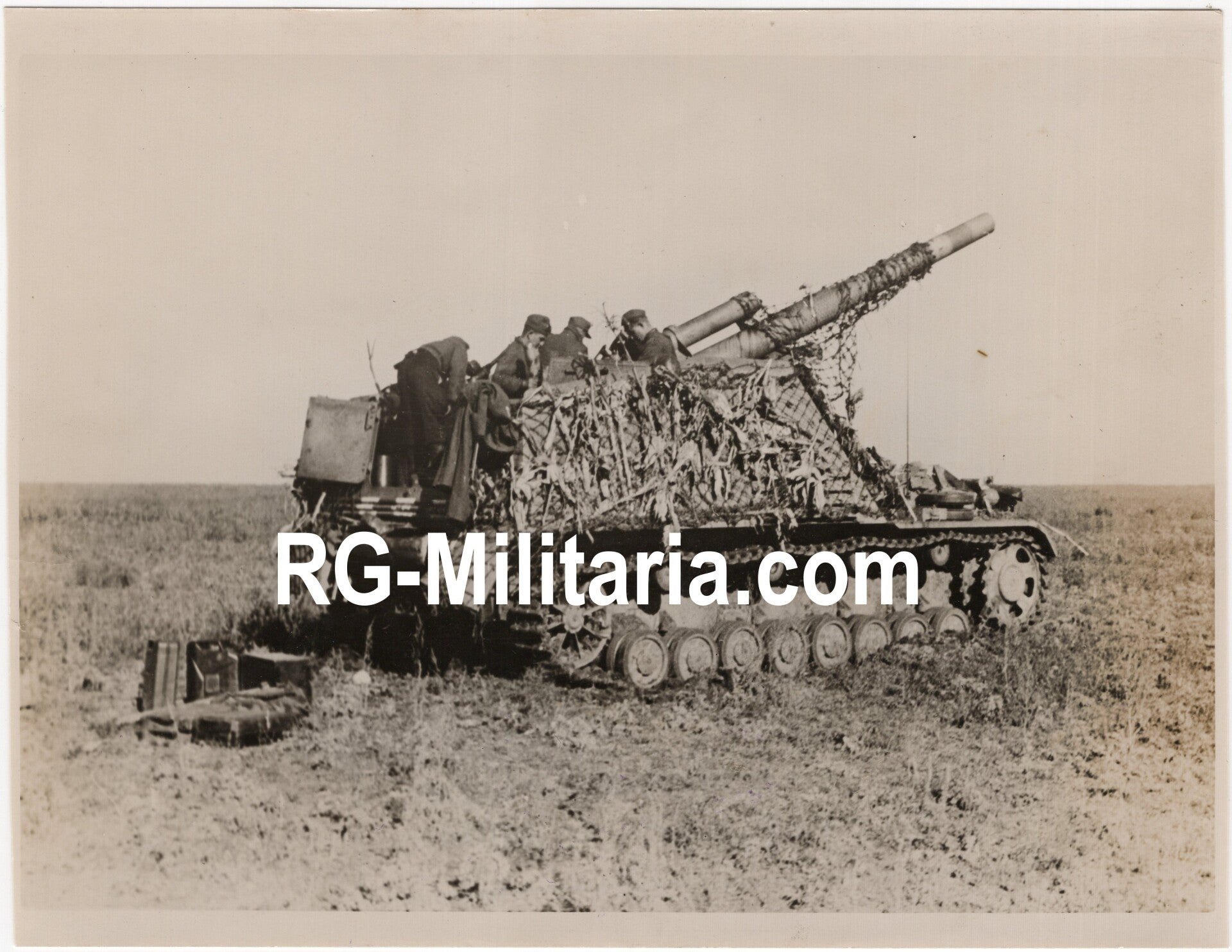 Original WW2 German Press Photo - Panzerfeldhaubitze 18M Hummel Sd. Kfz. 165 Artillerie Panzer Tank (1943) — image 3