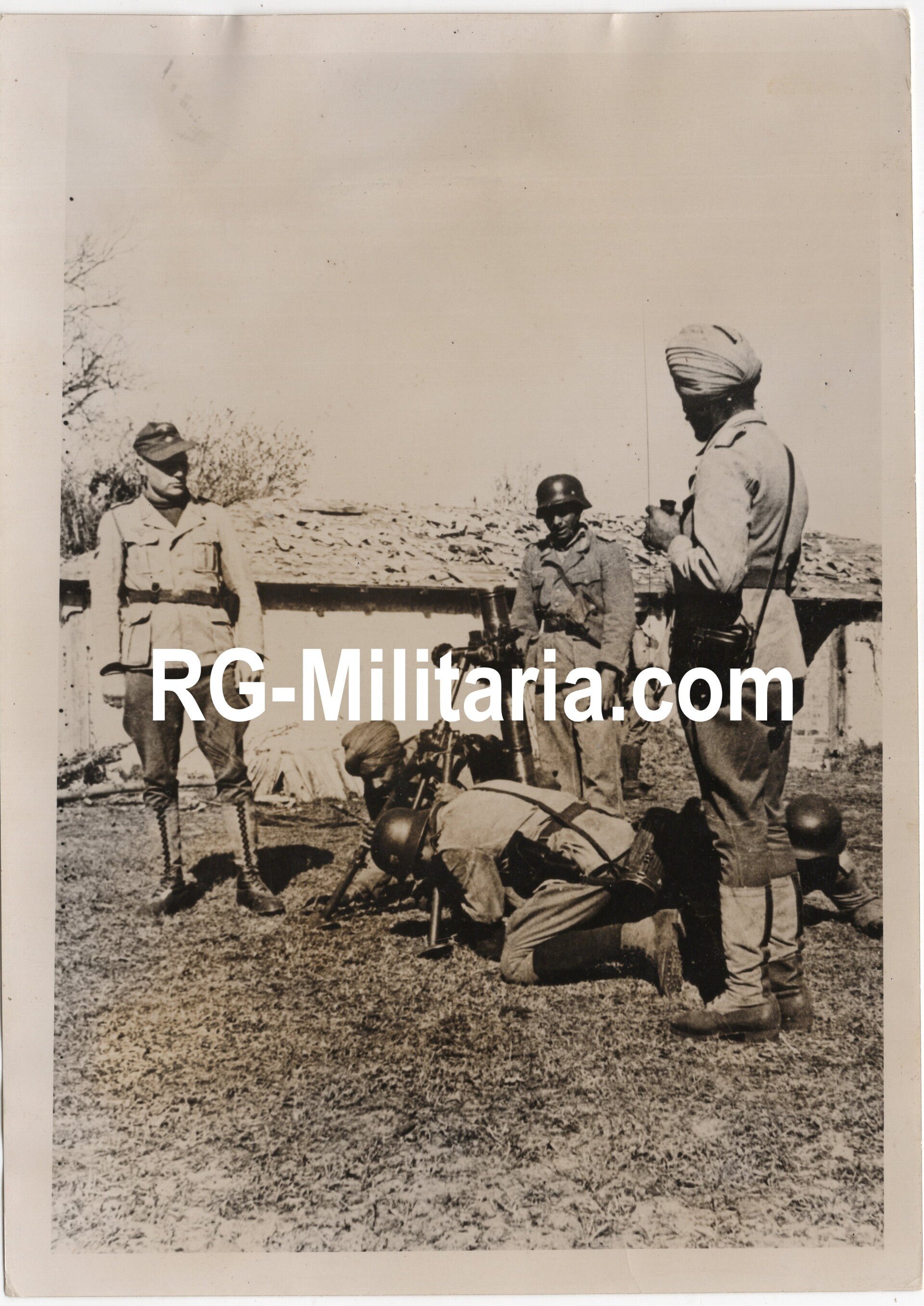 Original WW2 German Press Photo - Indian volunteers Legion Freies Indien, IR 950 training with an artillery canon, Atlantic Wall, France (1944) — image 3