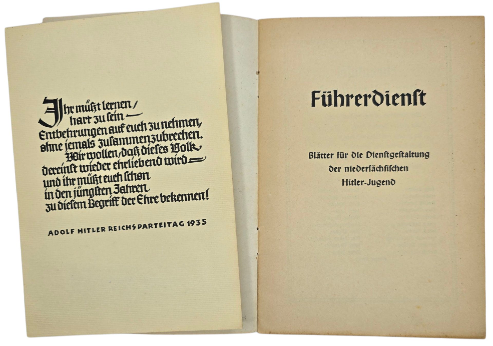 Original WW2 German Magazine - HJ Führerdienst des Gebietes Niedersachsen 8, Januar, Heft 1 (1939) — image 2