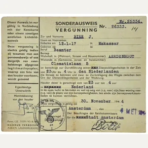 Original WW2 Dutch Document - Sonderausweis Makassar, Aerdenhout, Amsterdam (1944)